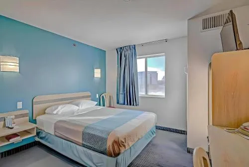 Econo Lodge Menomonie