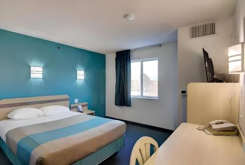 Econo Lodge Menomonie