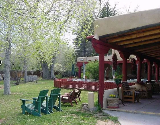 Area and facilities in El Pueblo Lodge