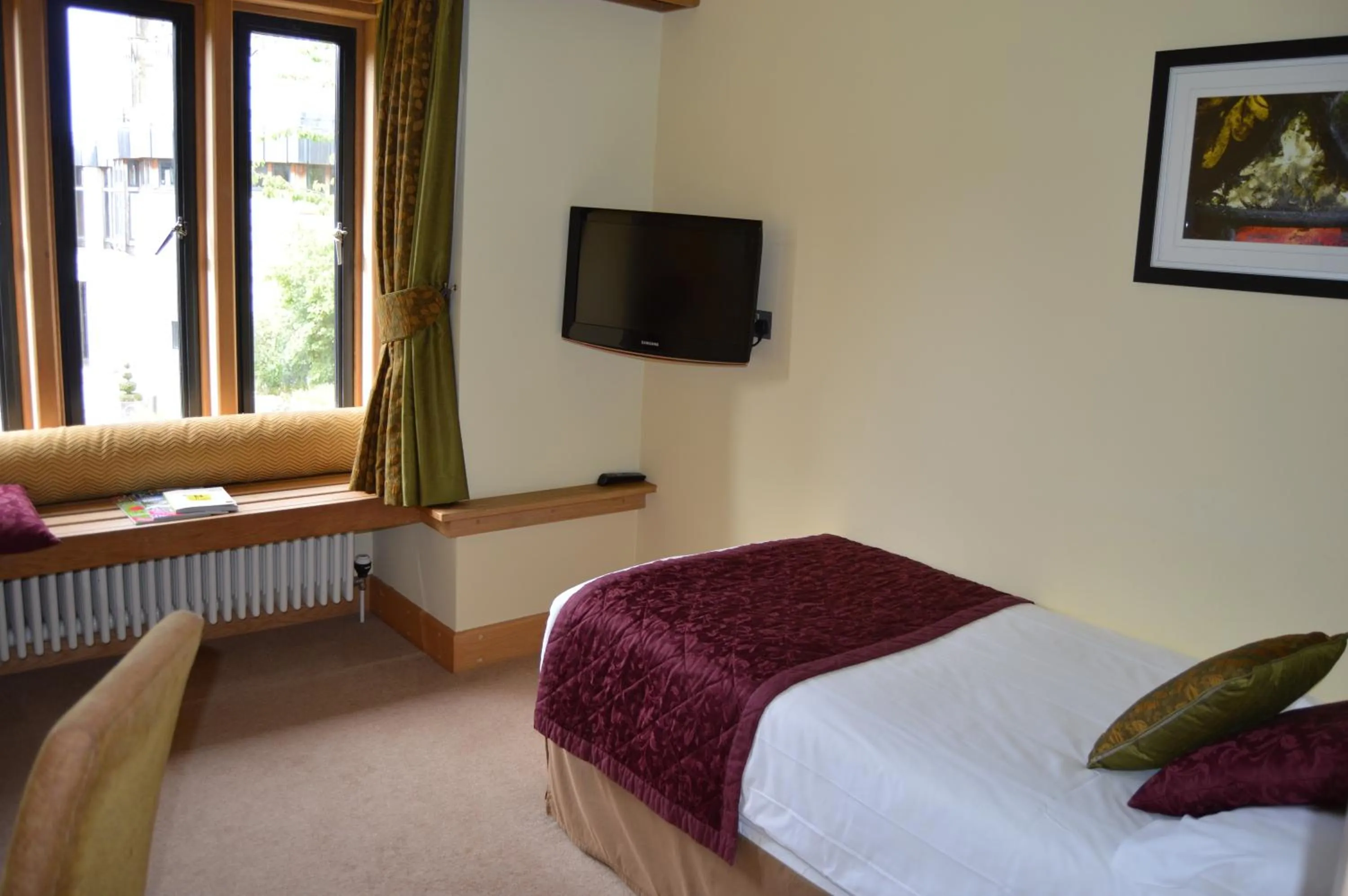 Bed in Canterbury Cathedral Lodge