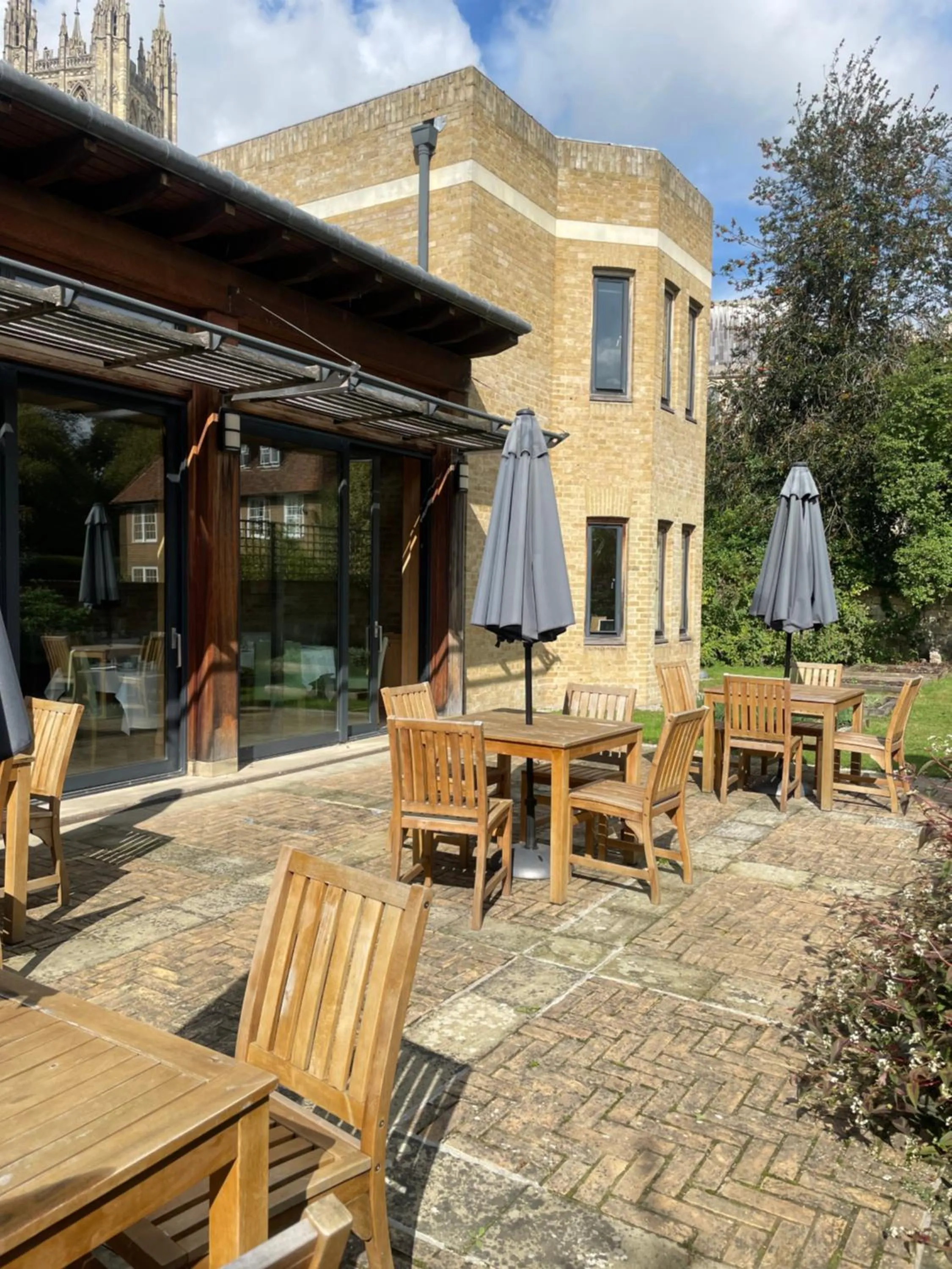 Restaurant/places to eat in Canterbury Cathedral Lodge