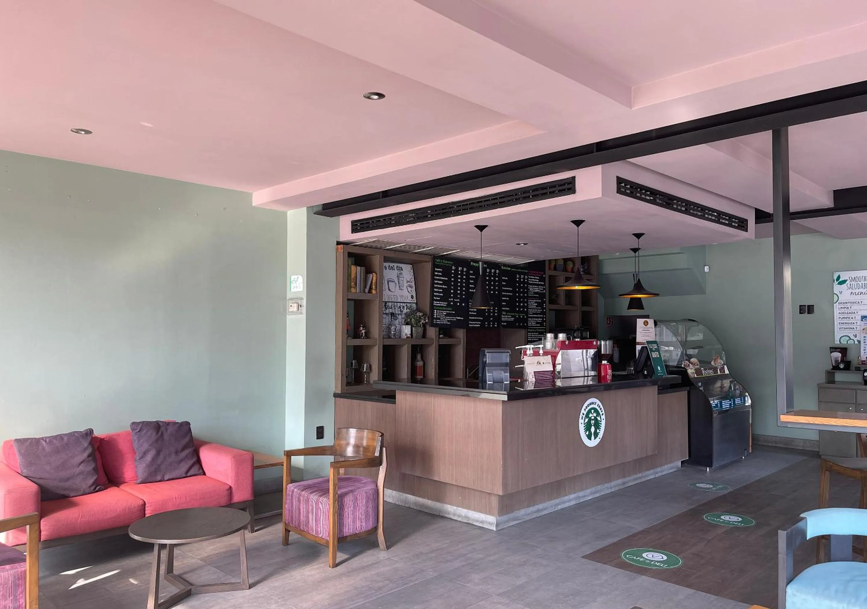 Restaurant/places to eat in Hotel Victoria Poza Rica by Brahma