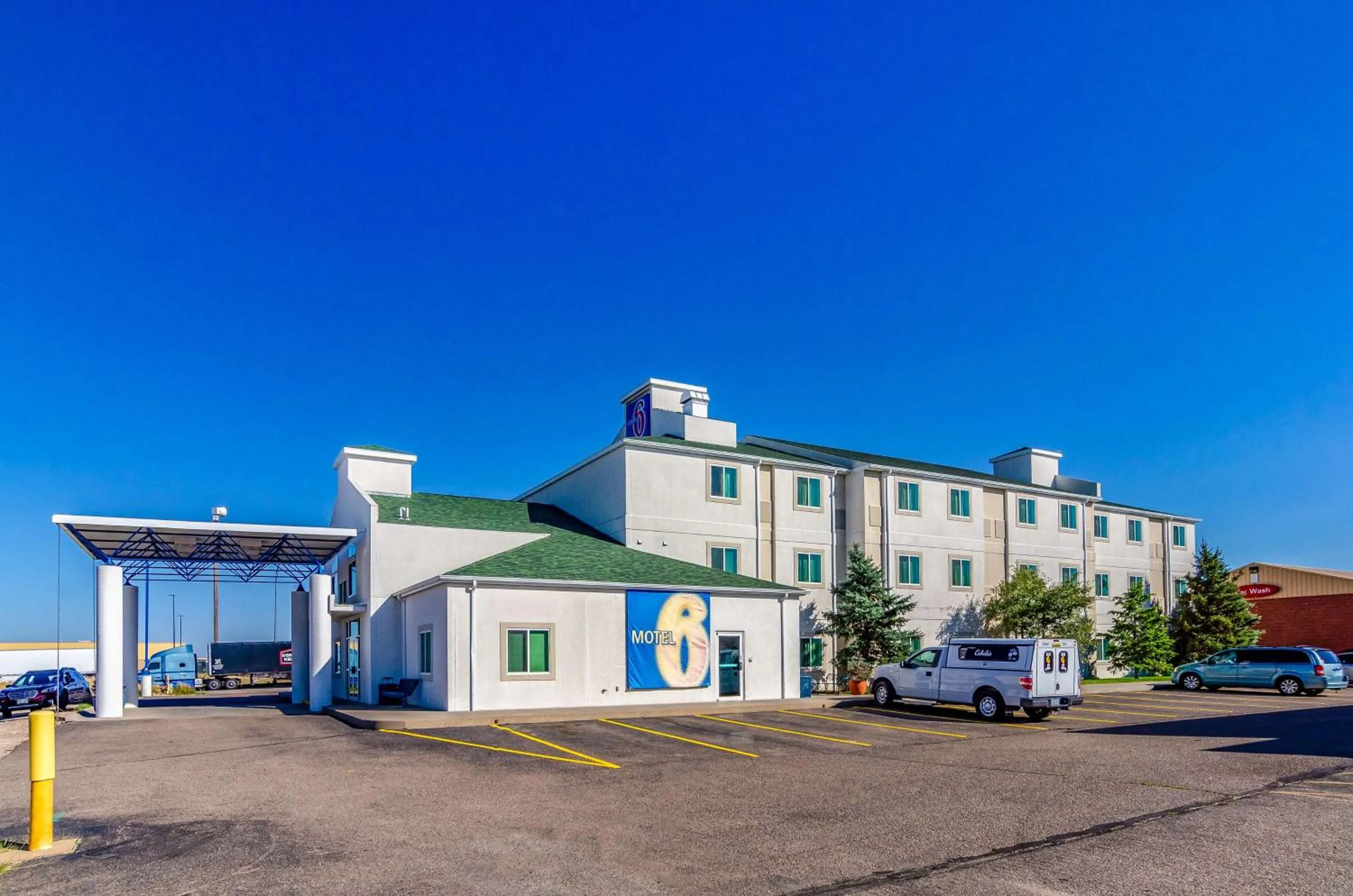 Property building in Motel 6-Sidney, NE