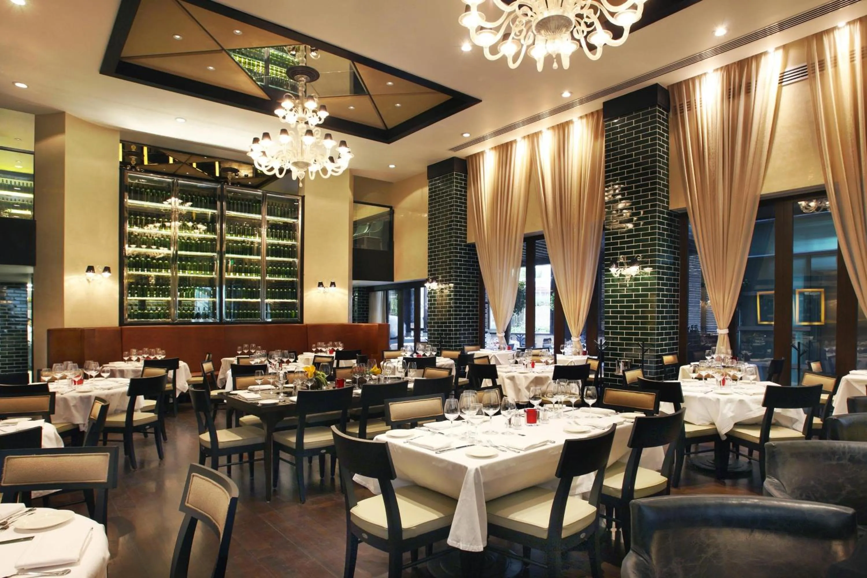 Restaurant/places to eat in JW Marriott Hotel Mexico City Santa Fe