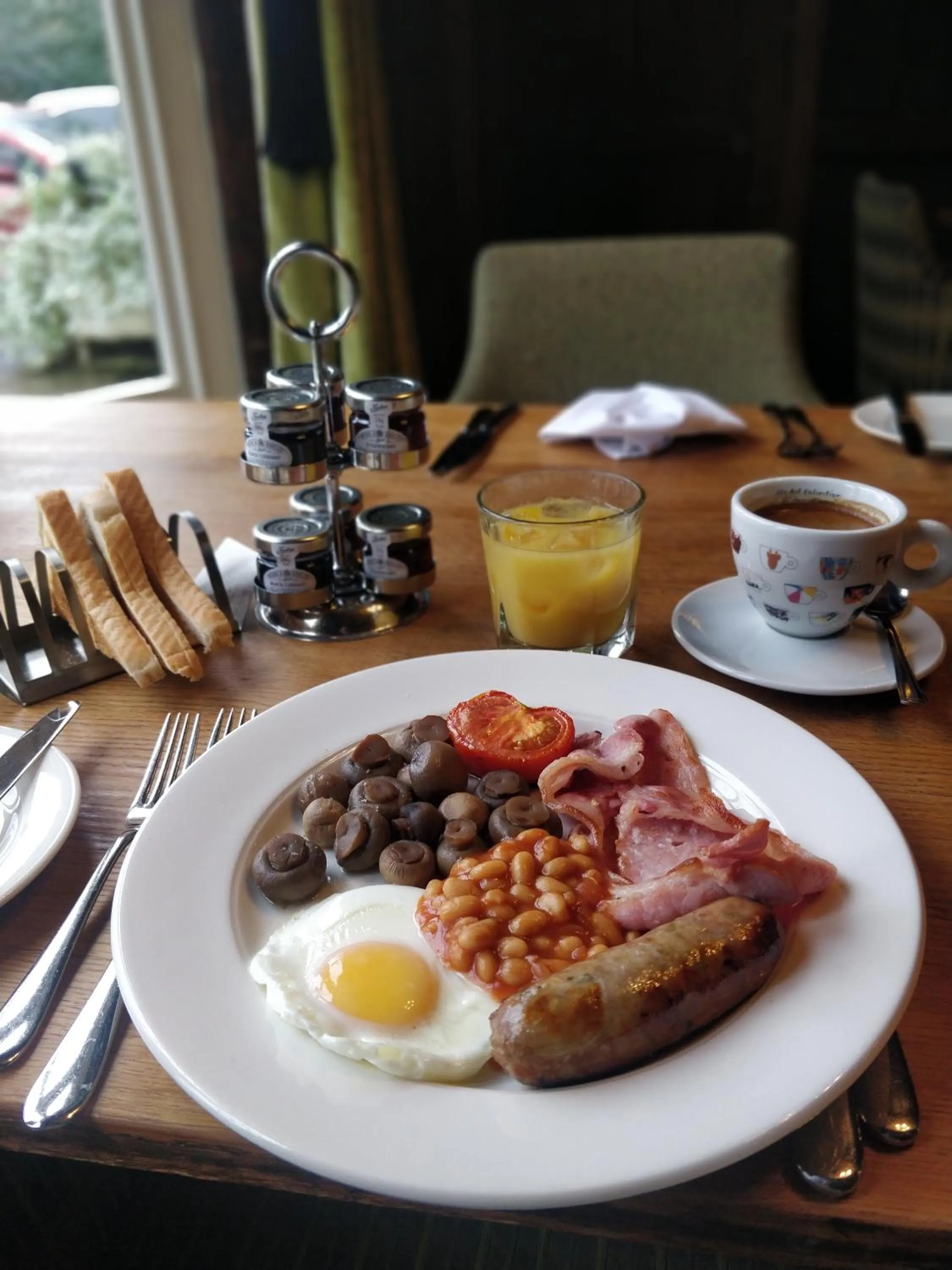 Breakfast in The White Hart