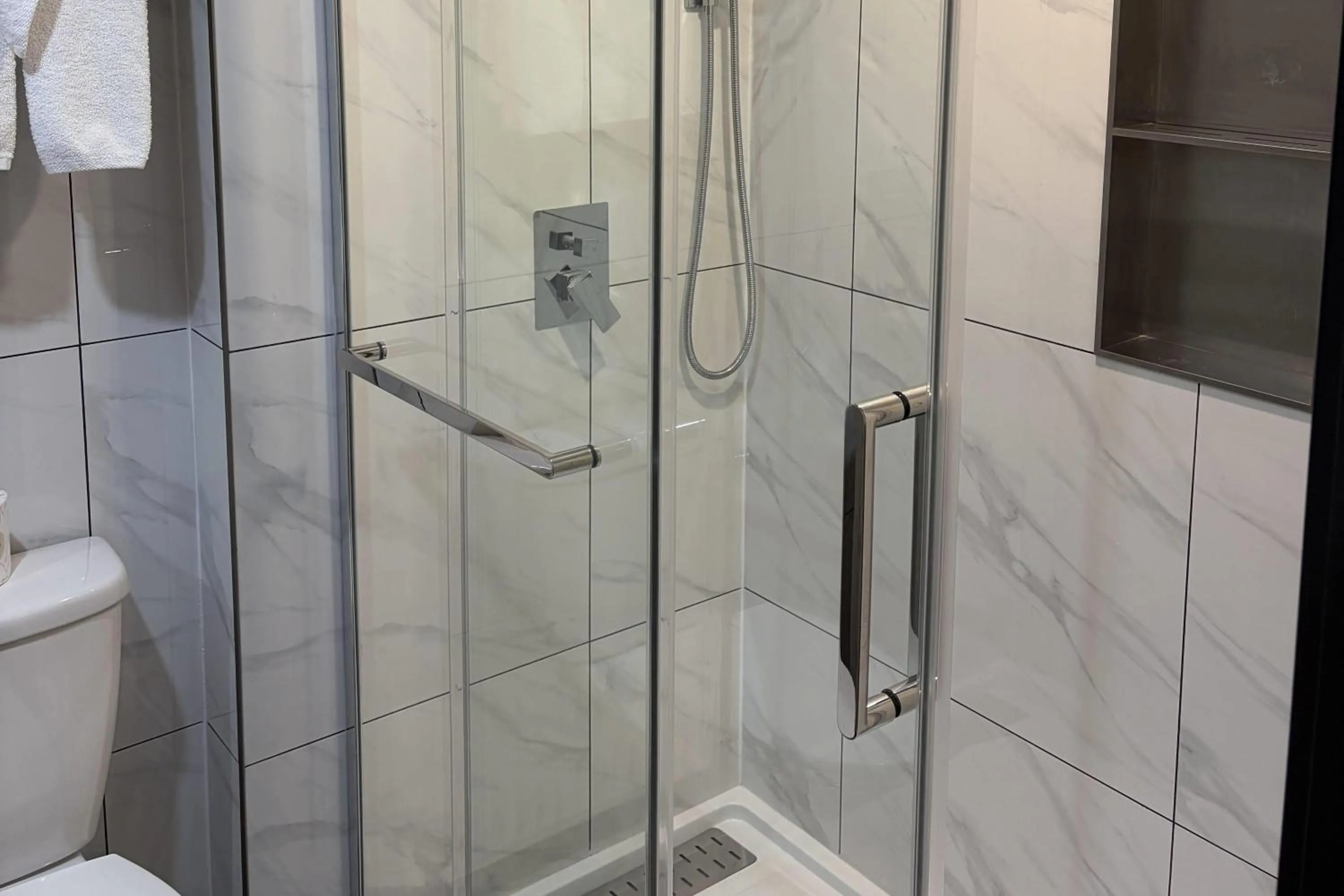 Bathroom in Travelodge by Wyndham Langley