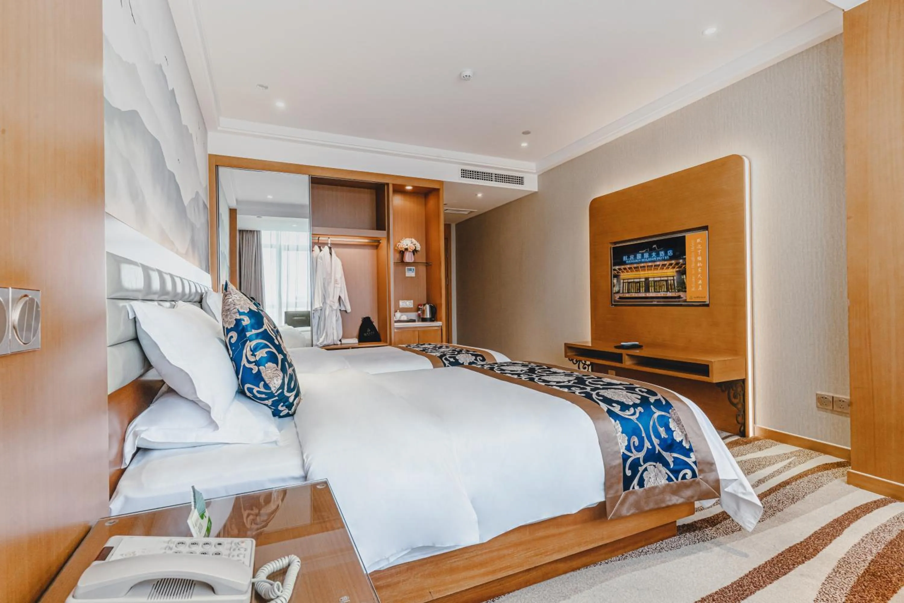 Bed in Wenzhou Hangbin International Hotel