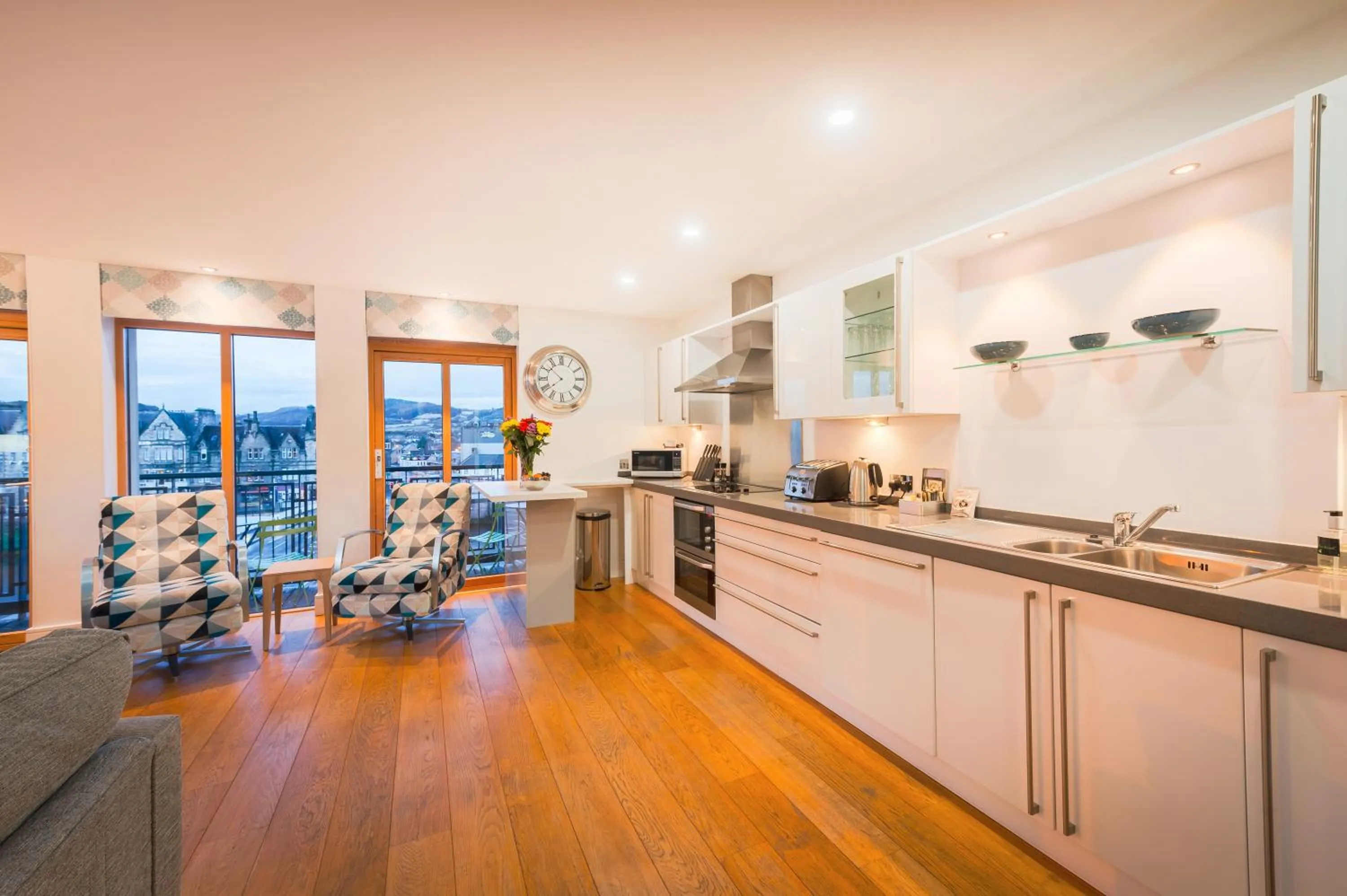 Kitchen or kitchenette in Highland Apartments by Mansley