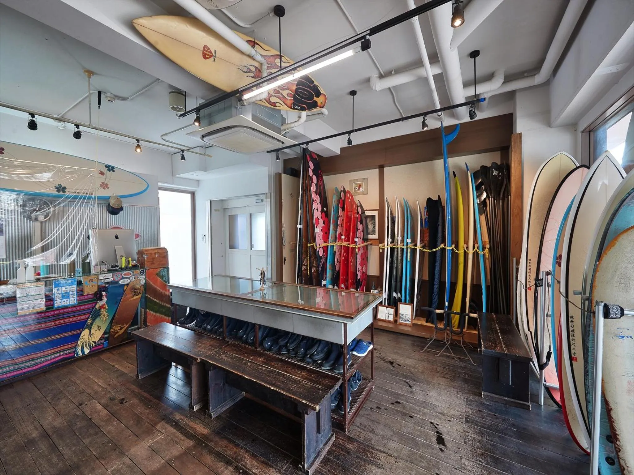 On-site shops in Ocean Resort PMC