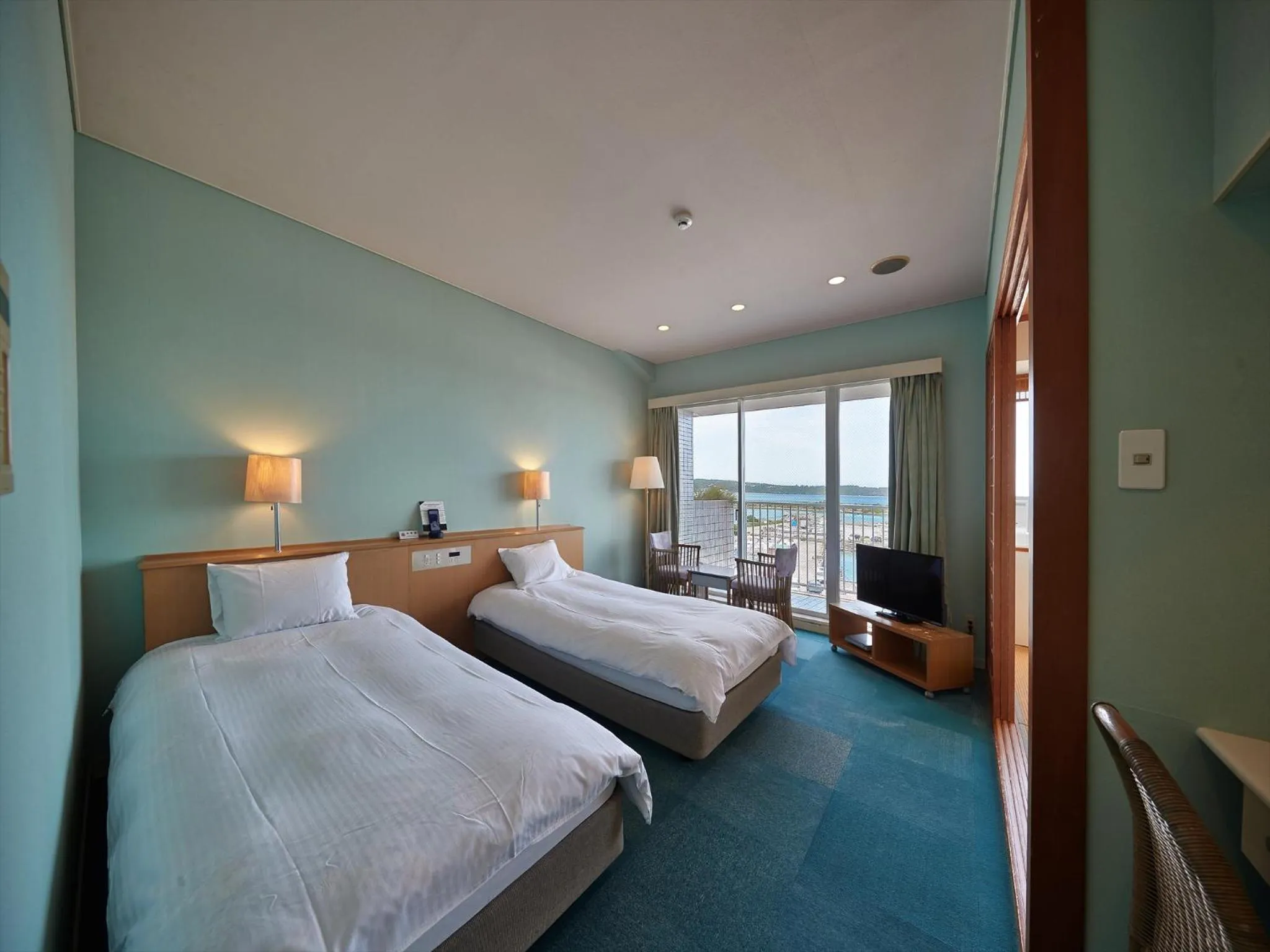 Bed in Ocean Resort PMC