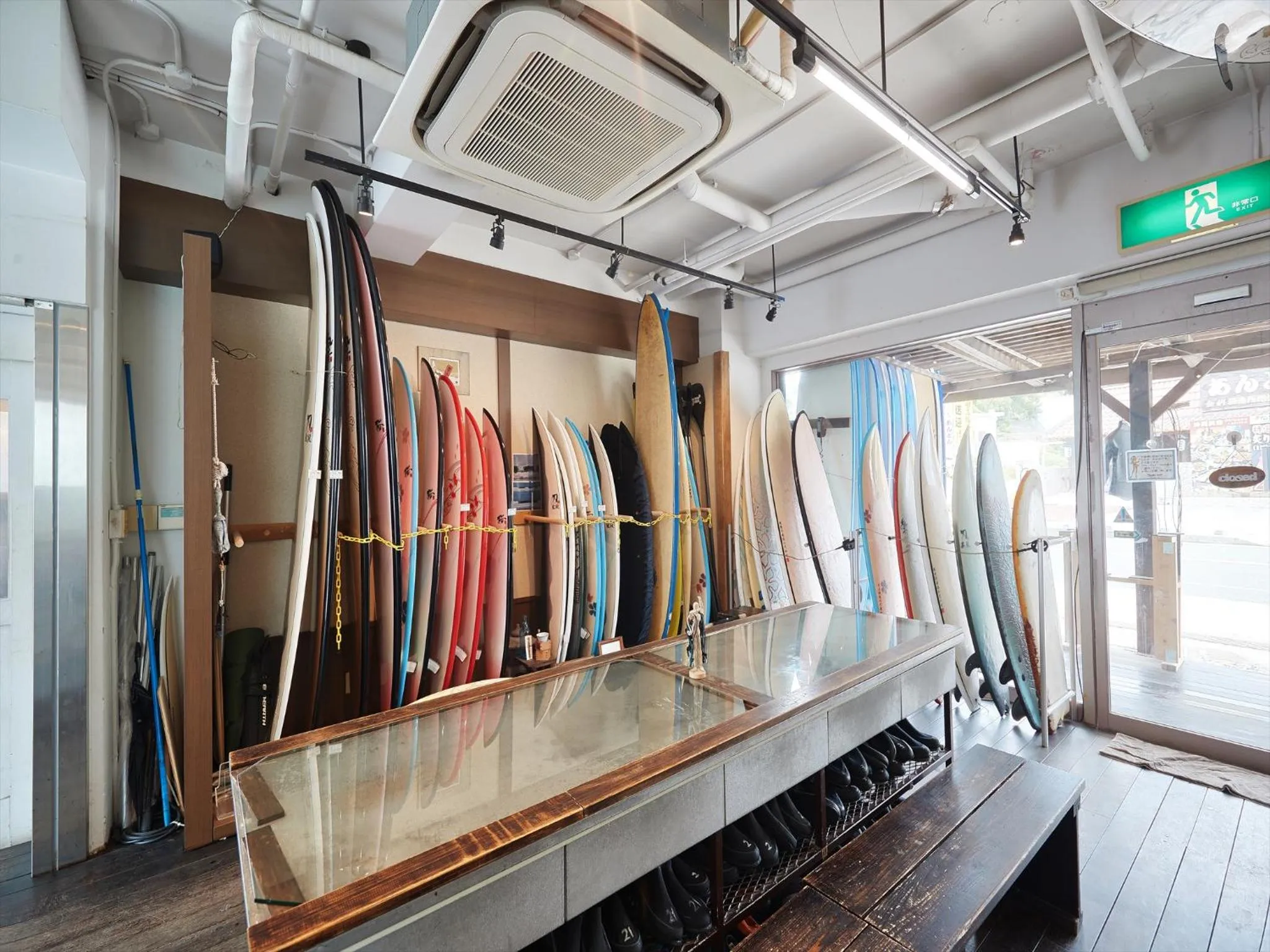 On-site shops in Ocean Resort PMC