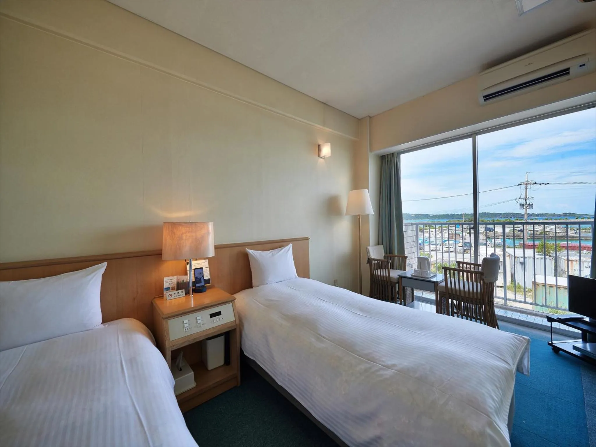 Photo of the whole room, Bed in Ocean Resort PMC