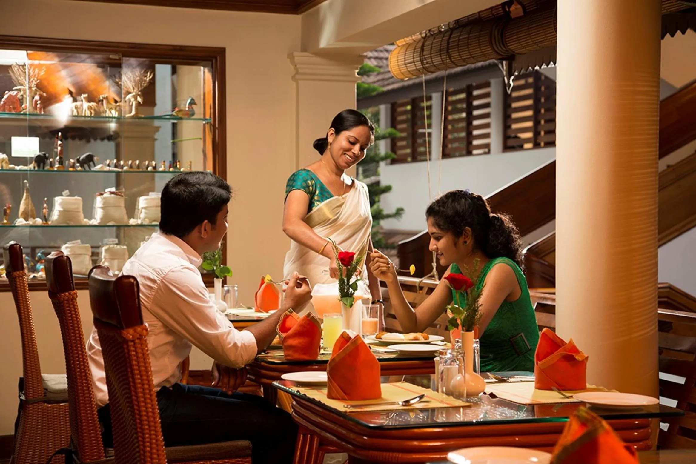 Restaurant/places to eat in Elephant Court Thekkady