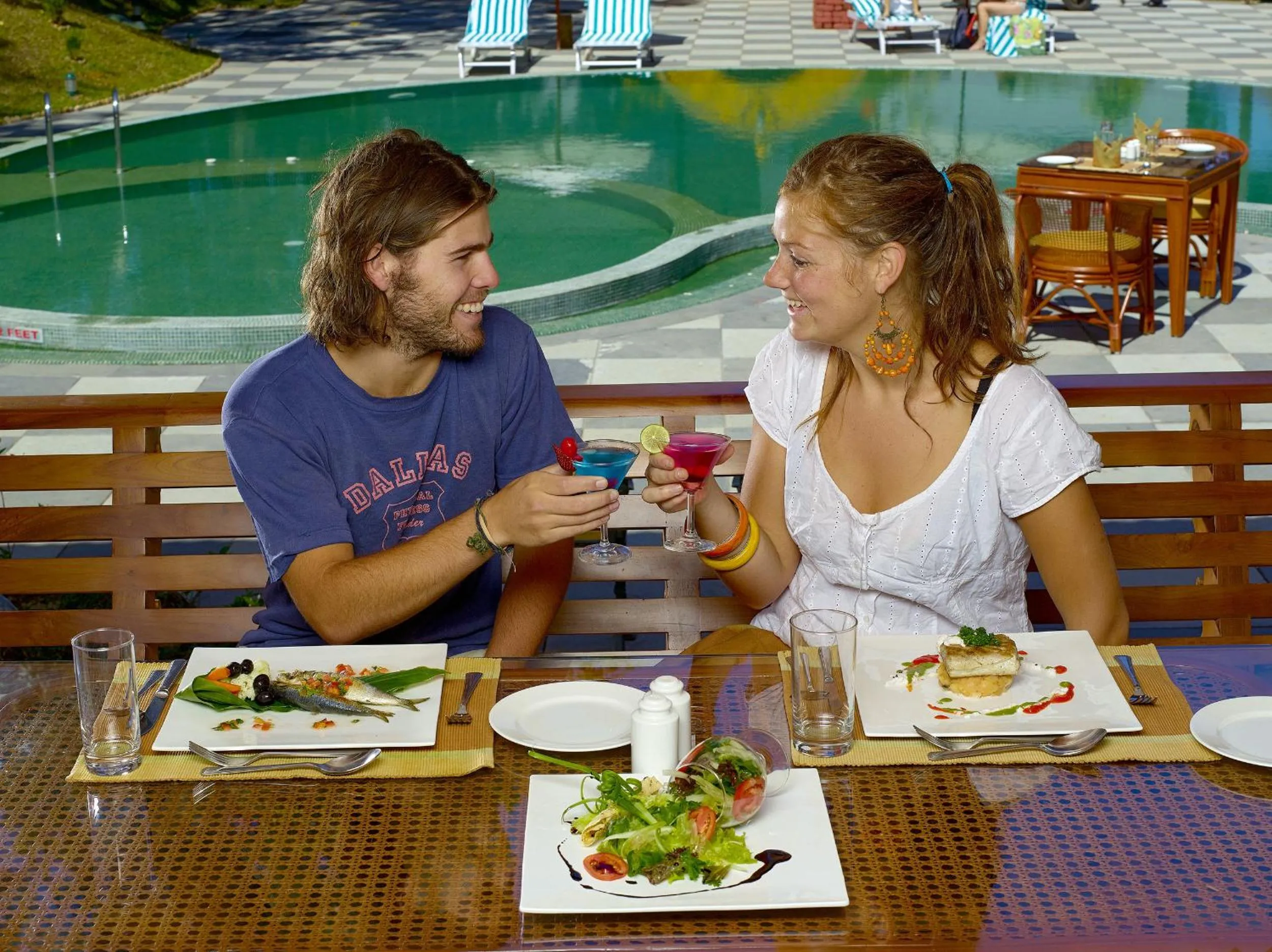 Restaurant/places to eat in Elephant Court Thekkady