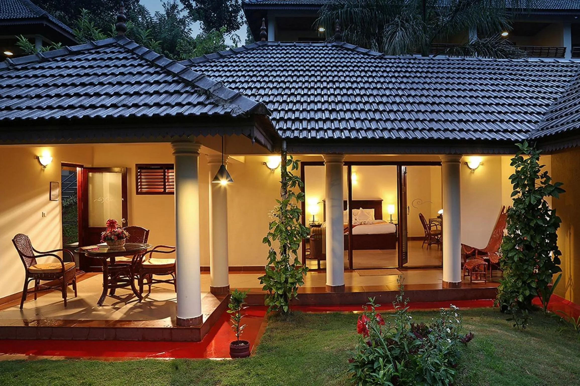 Photo of the whole room in Elephant Court Thekkady