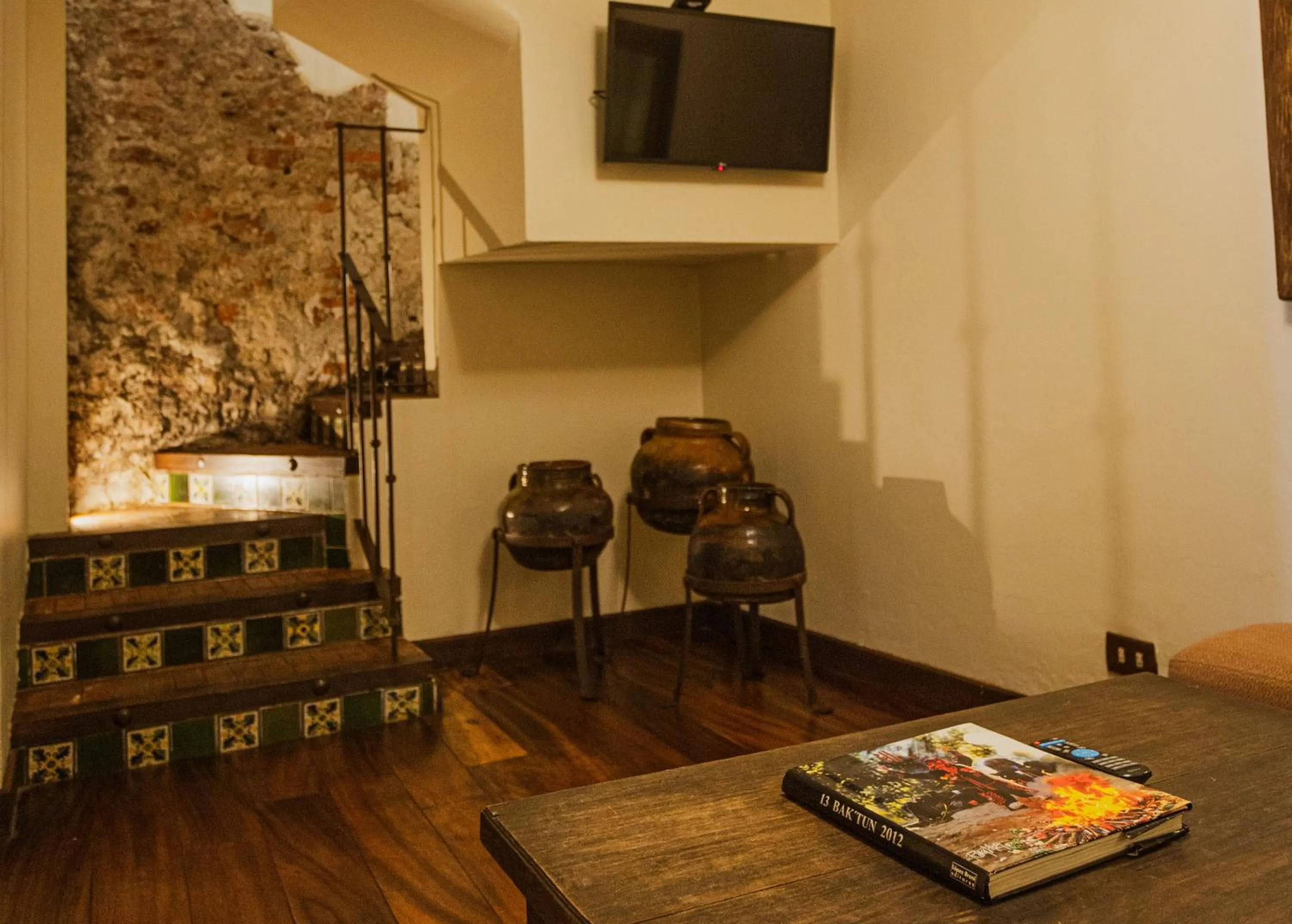 TV and multimedia in Los Pasos Boutique Hotel & Spa