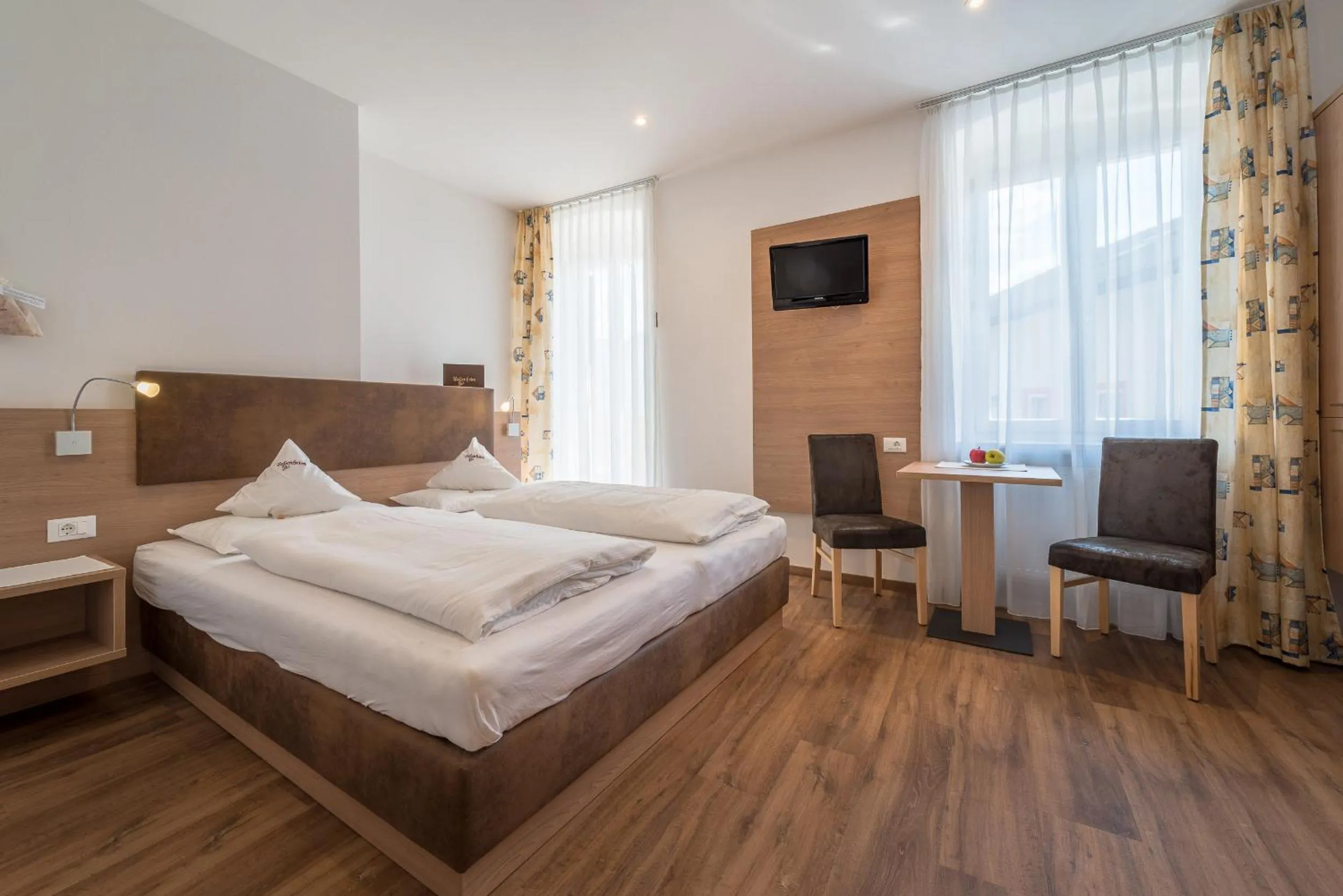 Photo of the whole room, Bed in Rebenheim