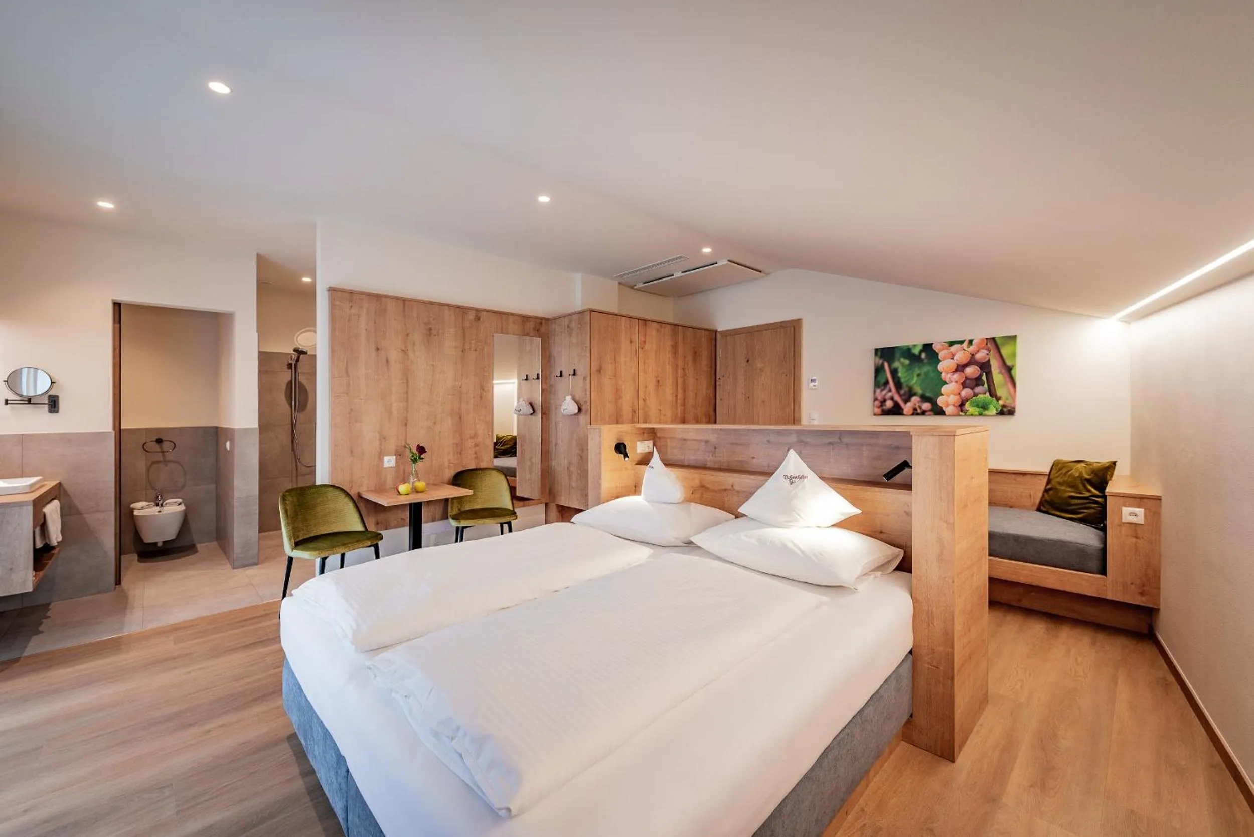 Photo of the whole room, Bed in Rebenheim