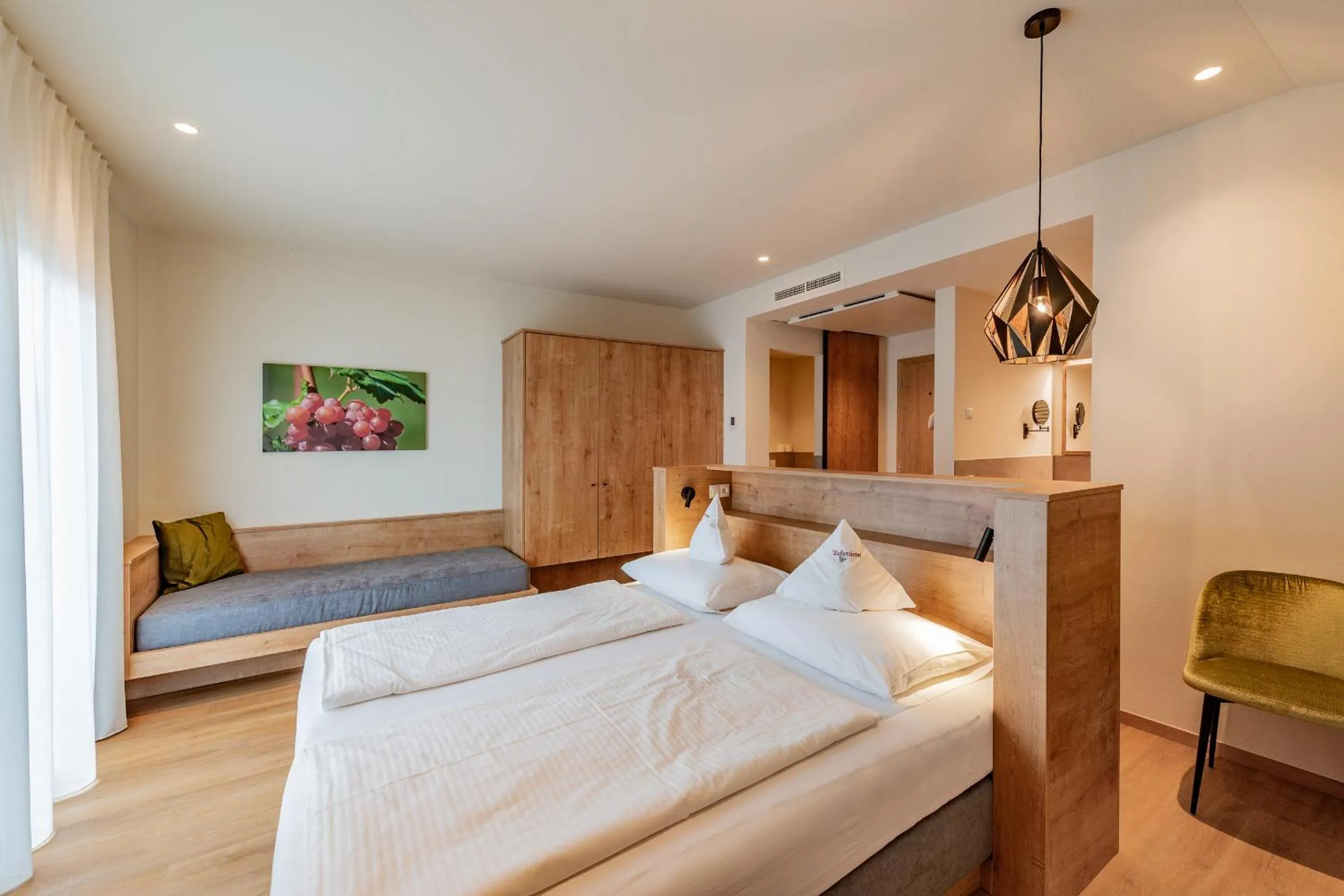 Photo of the whole room, Bed in Rebenheim