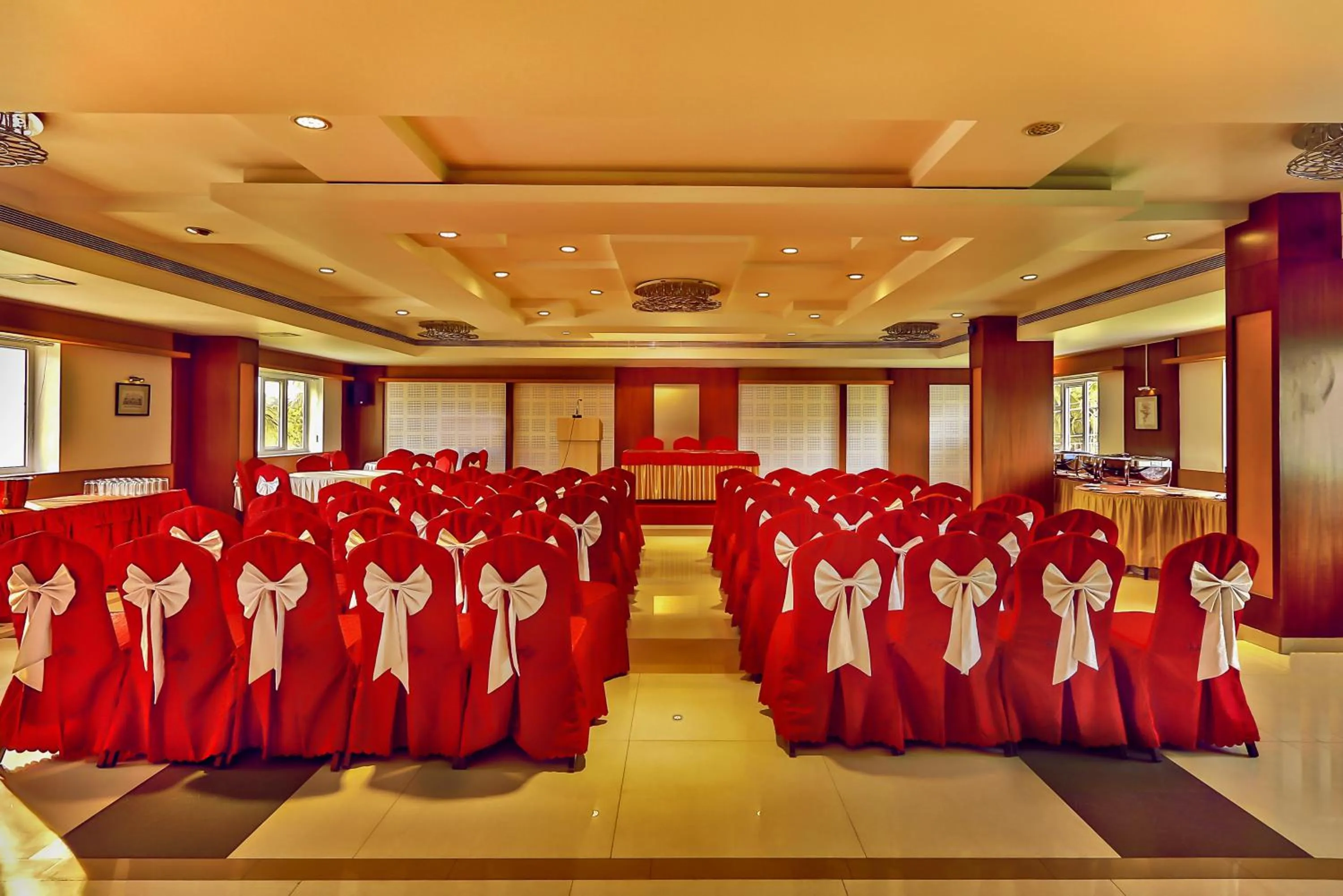 Business facilities in NM Royale County