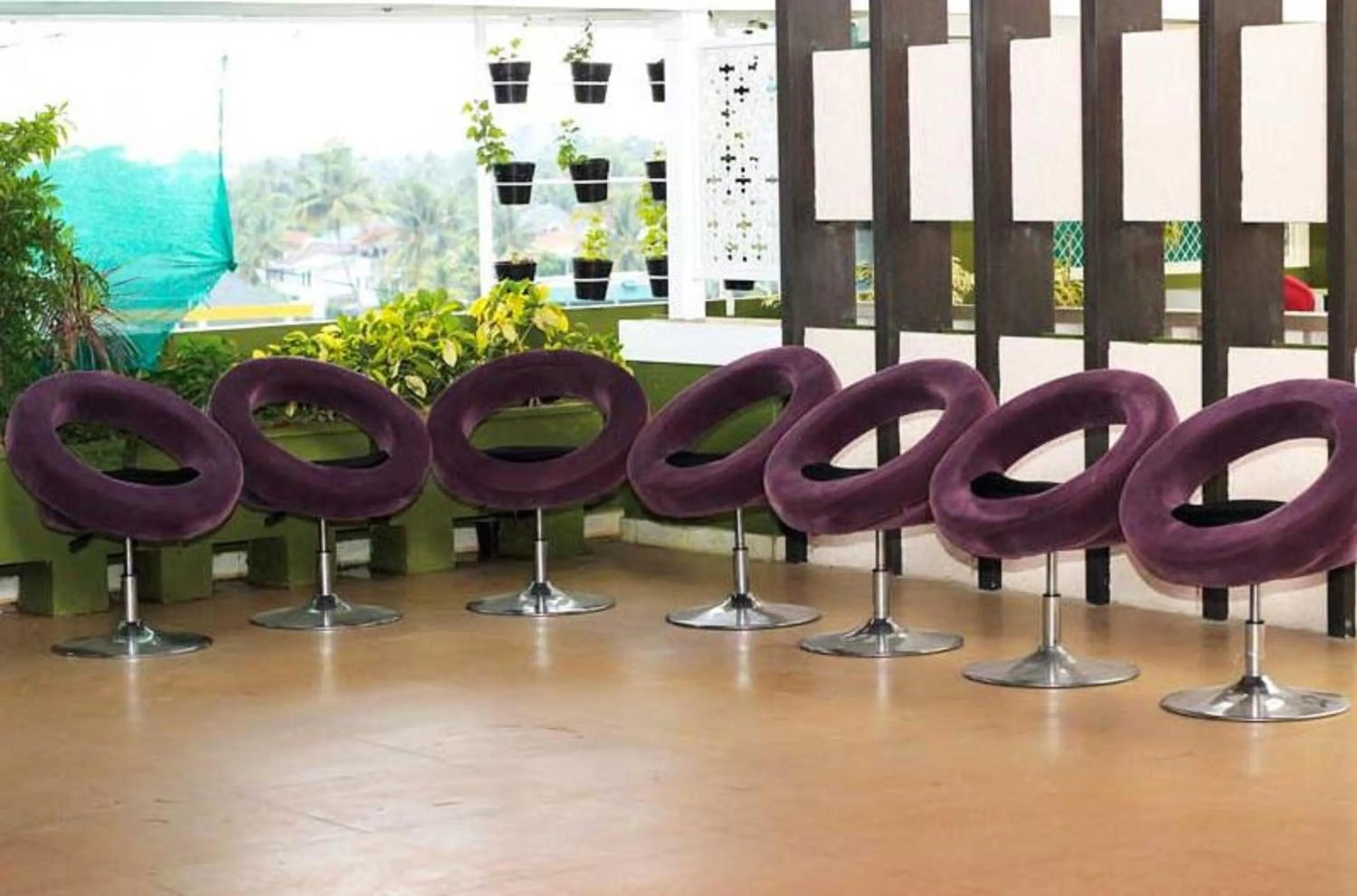 Restaurant/places to eat in NM Royale County