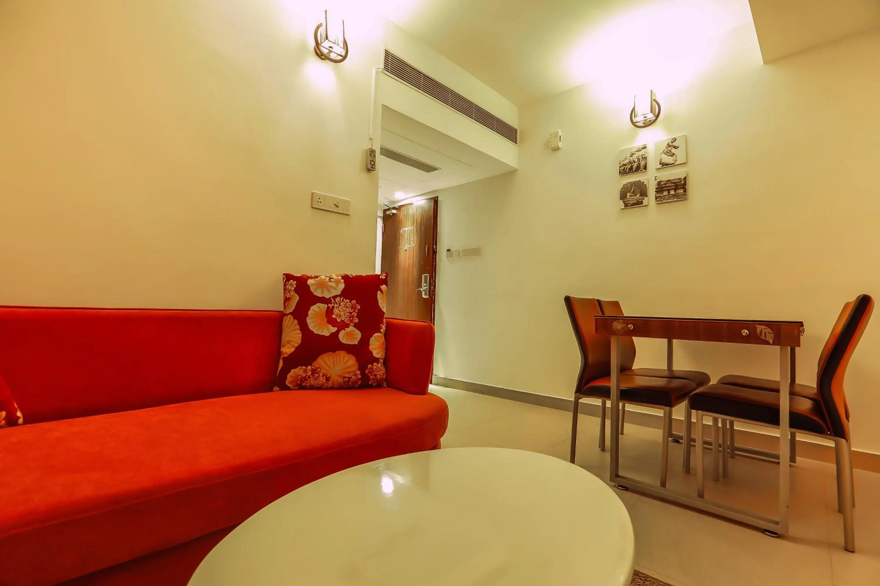 Living room in NM Royale County