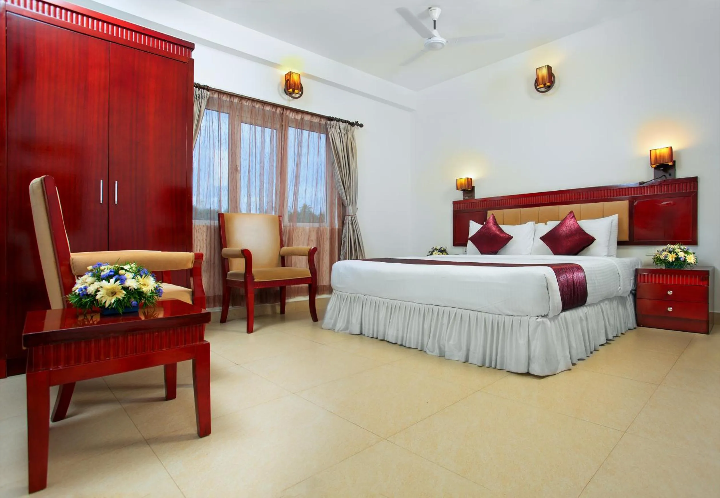 Bedroom, Bed in NM Royale County