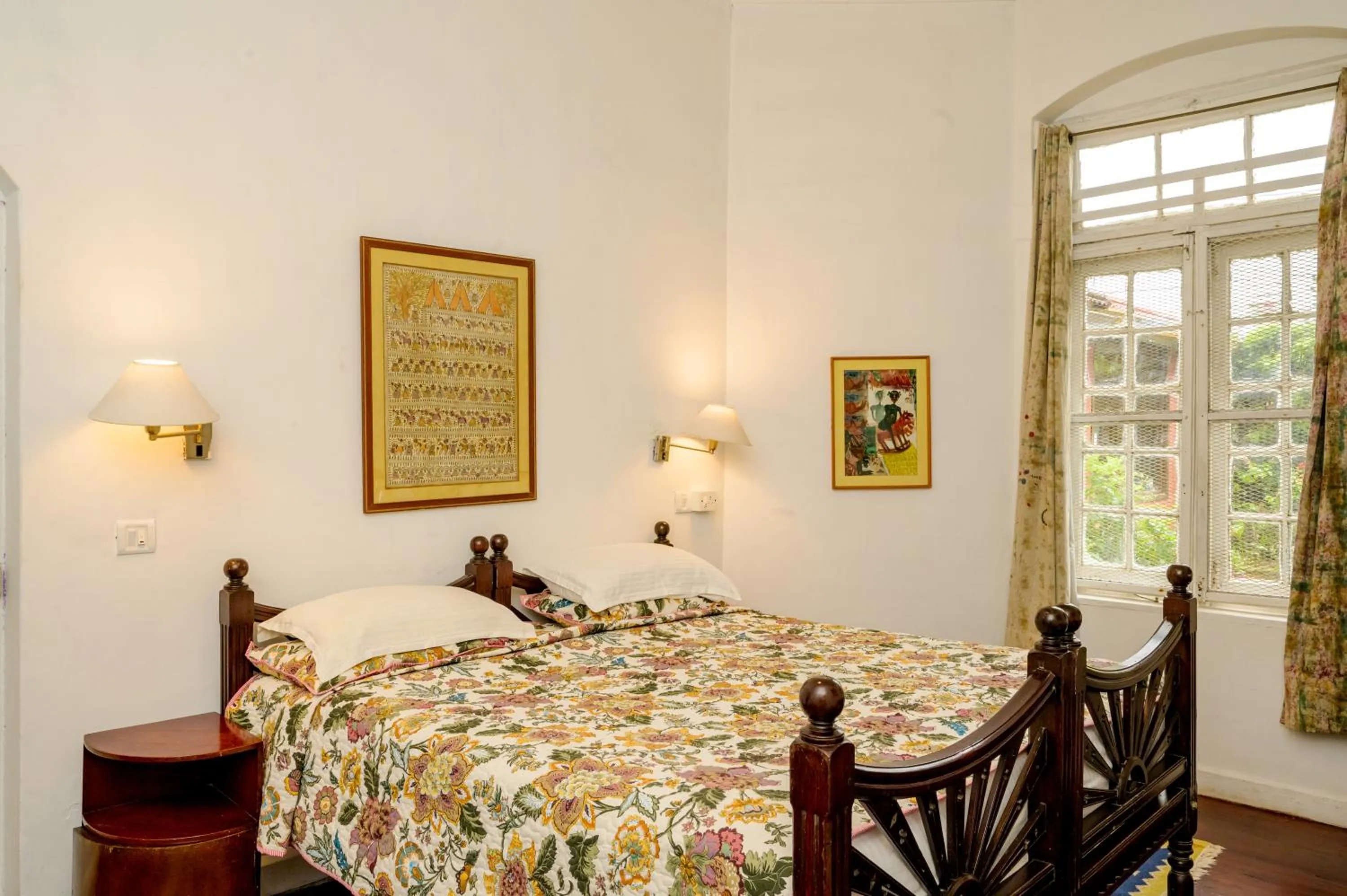 Bed in Neemrana's Wallwood Garden