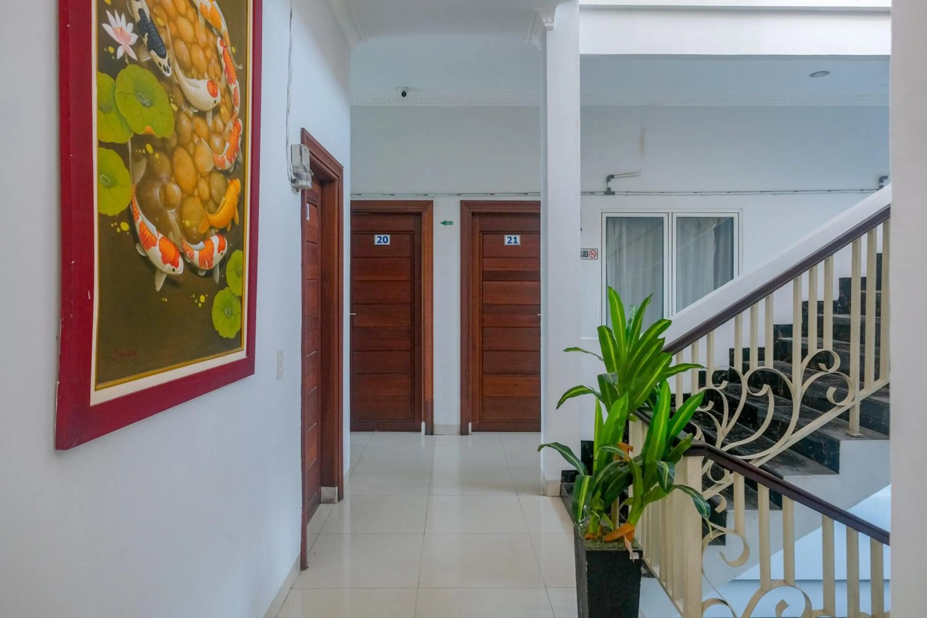 RedDoorz near Hermes Place Polonia Medan