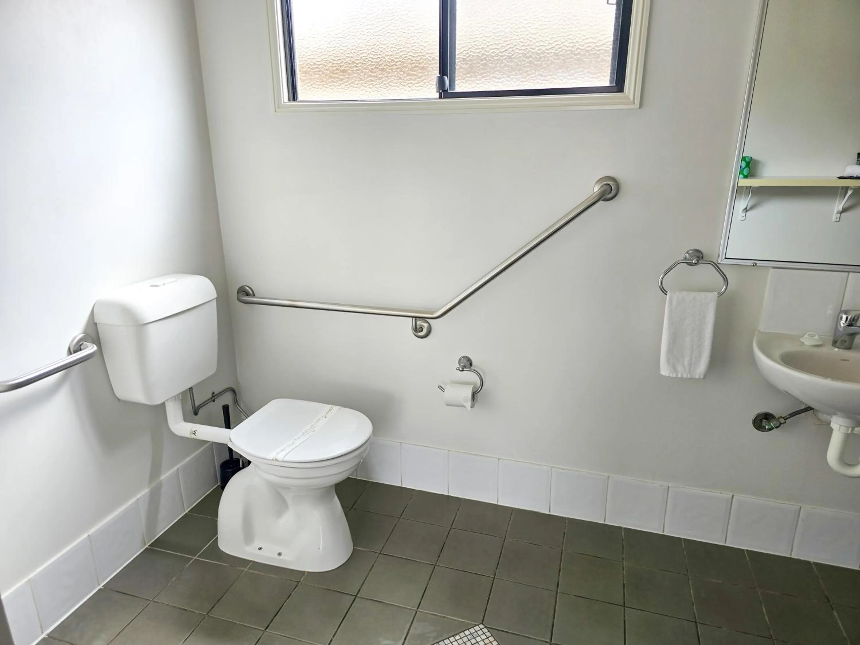 Ascot Lodge Motor Inn