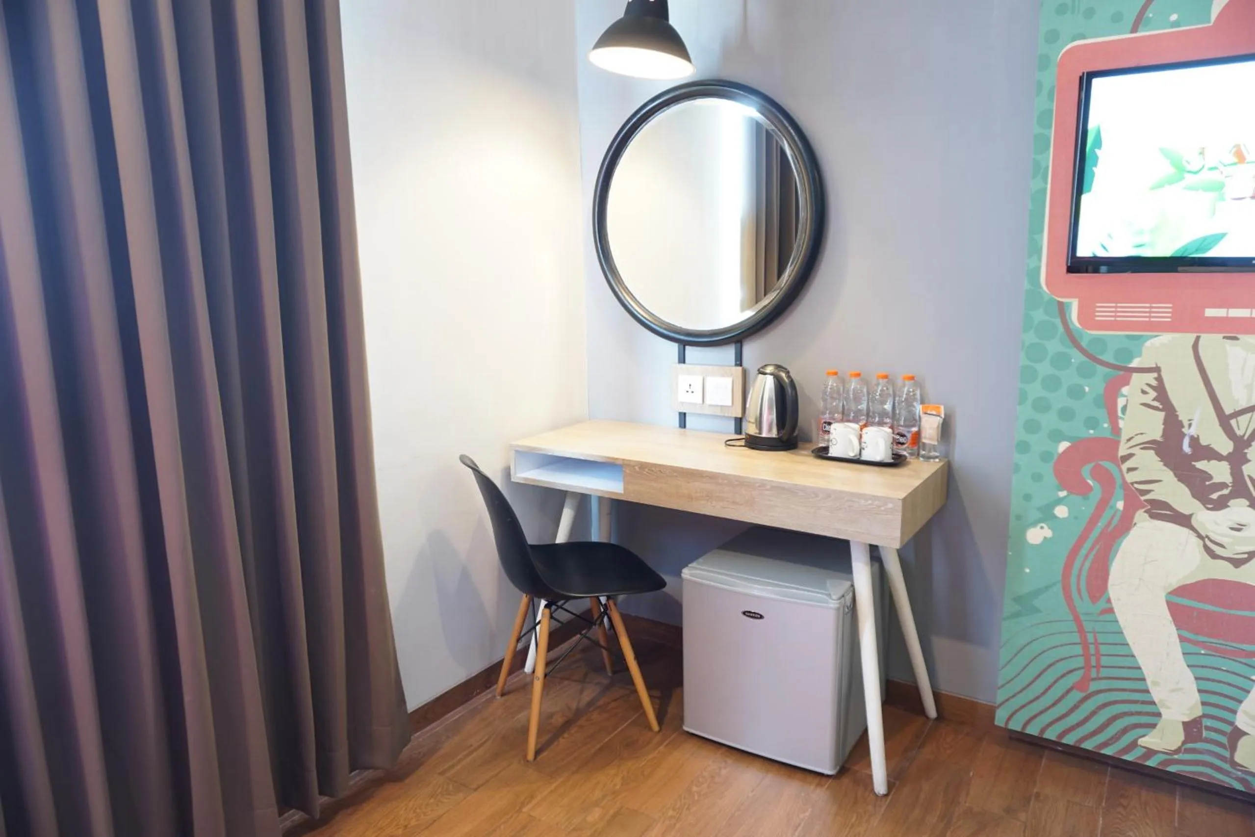 Coffee/tea facilities in Hotel Fortunagrande Jember By Fosia Hotels