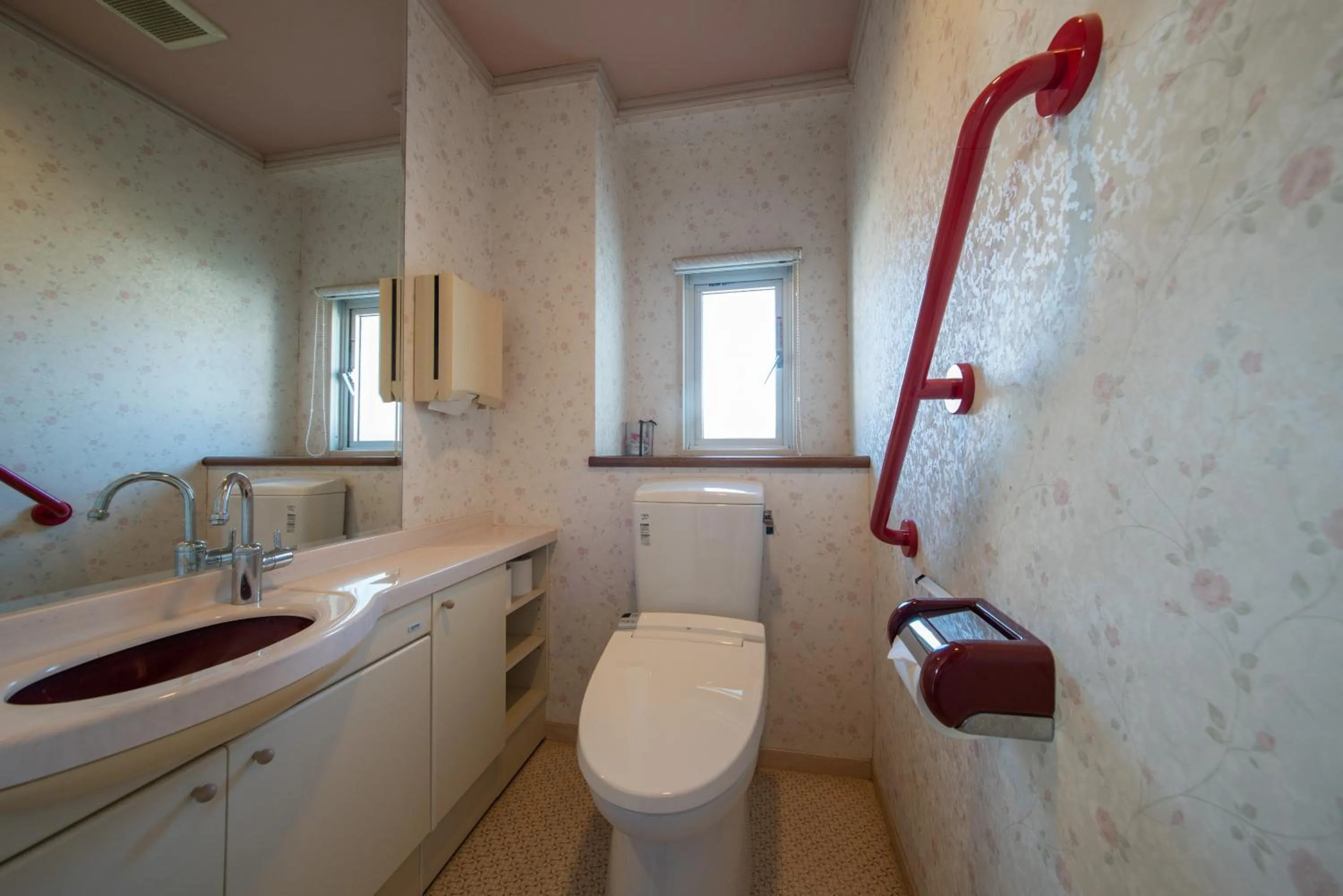 Toilet in Asuka Hotel