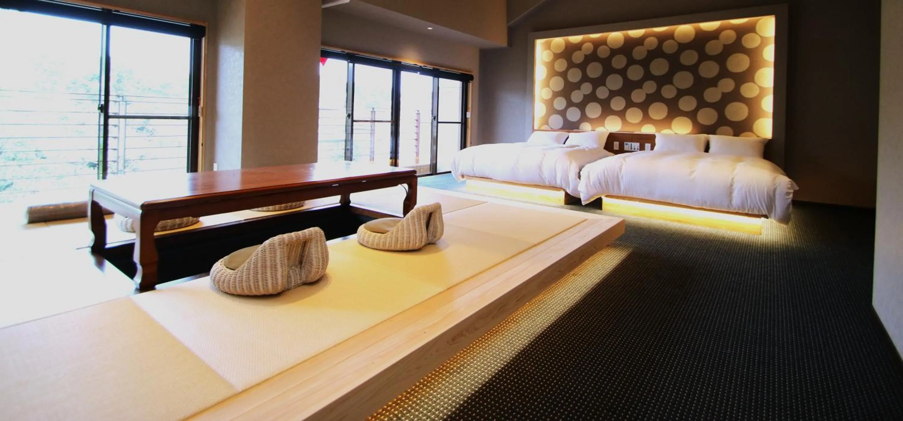 Bed in Hana No Shizuku