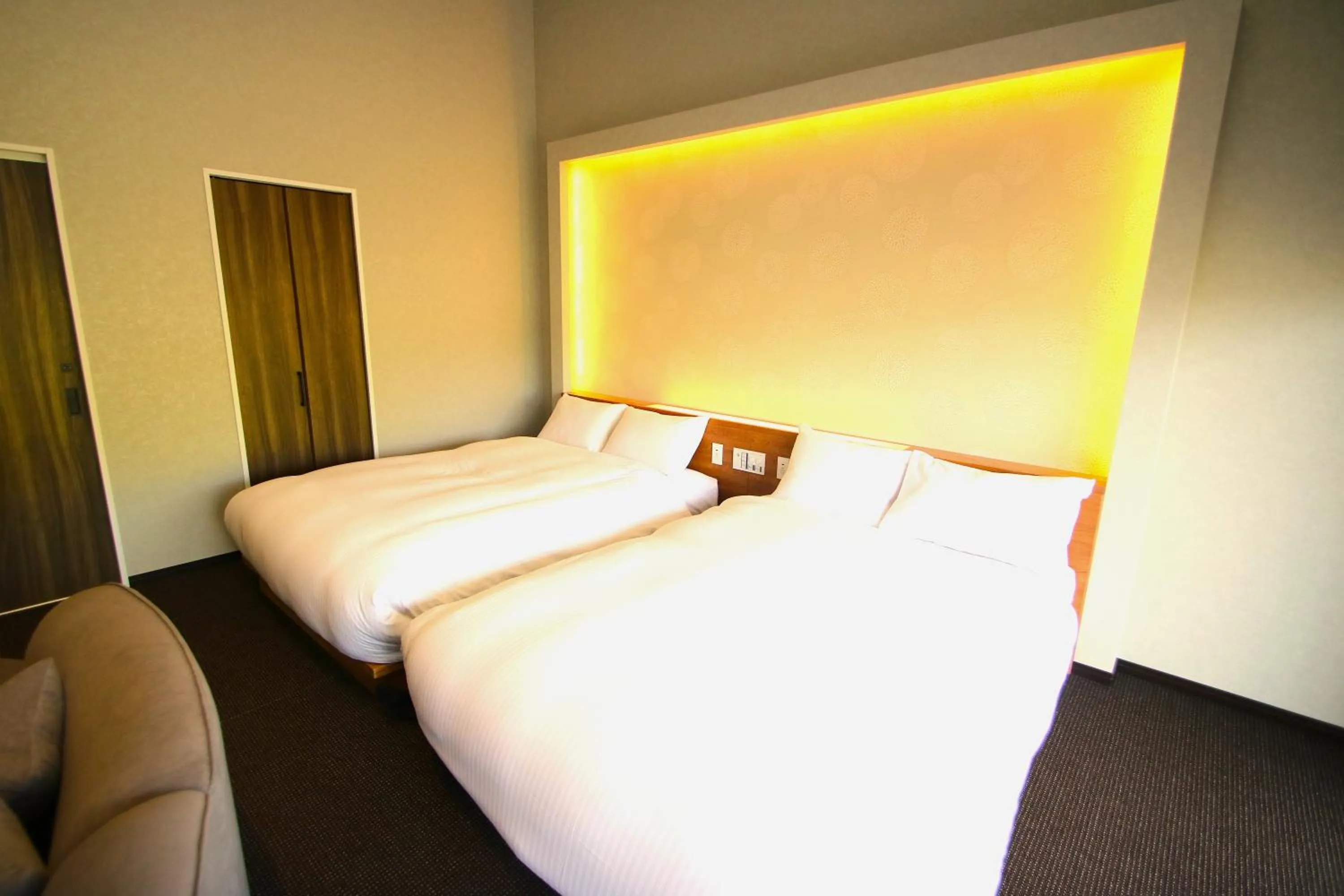 Bed in Hana No Shizuku