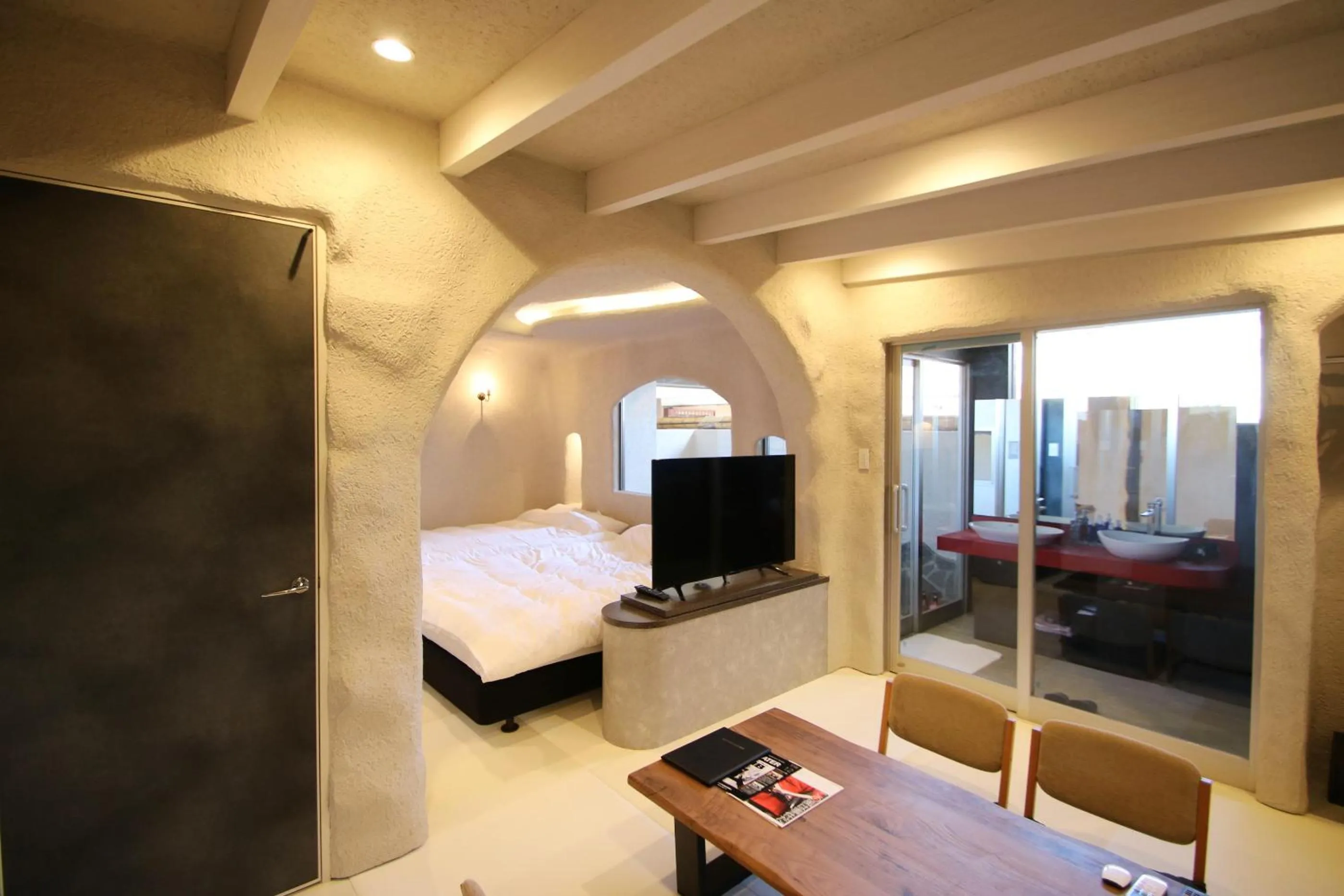 Bed in Hana No Shizuku