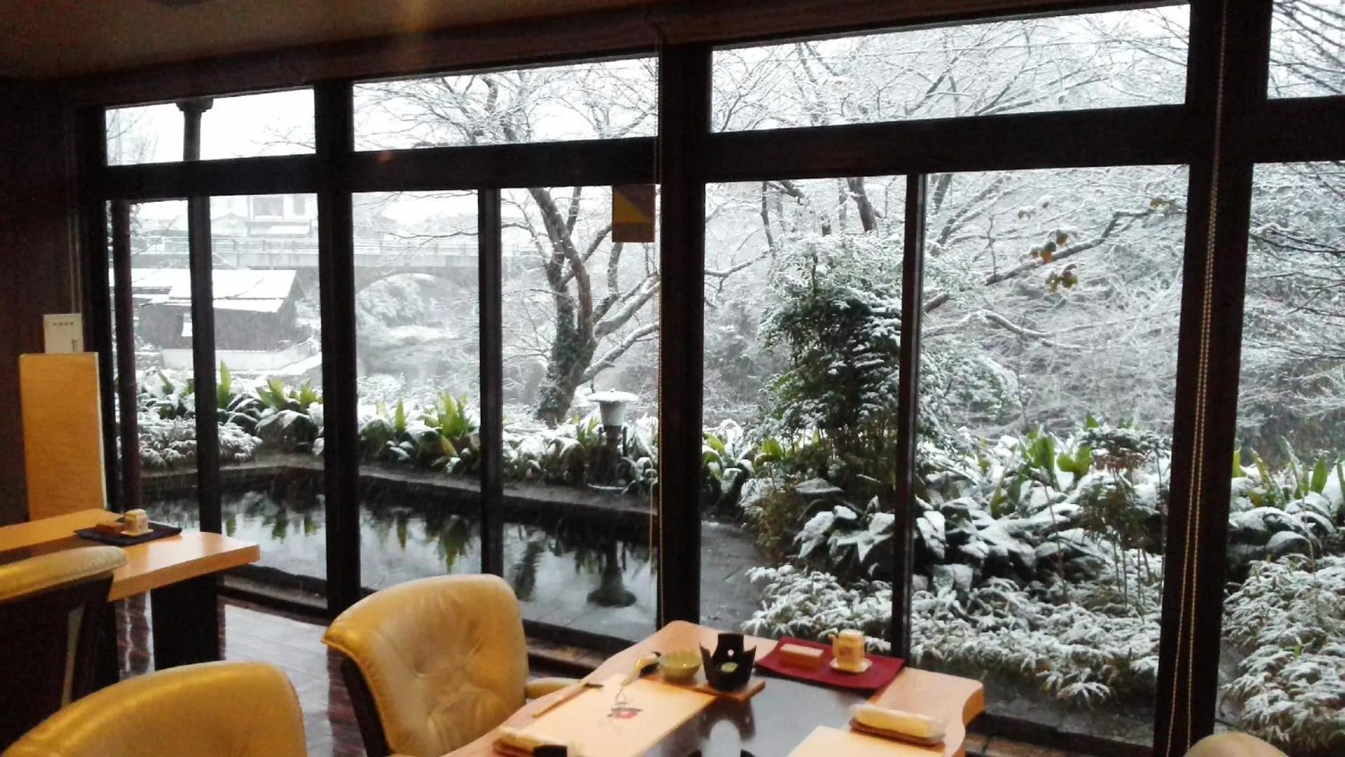 Restaurant/places to eat in Hana No Shizuku