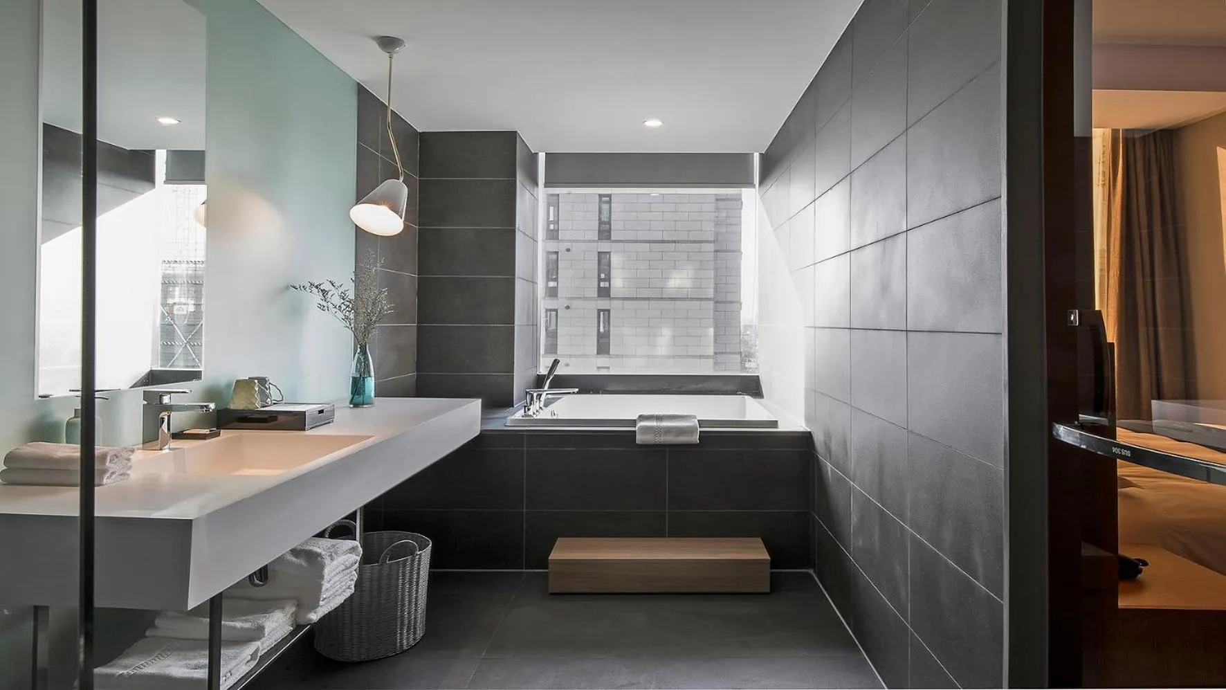 Bathroom in Shanghai Pagoda INNO Hotel