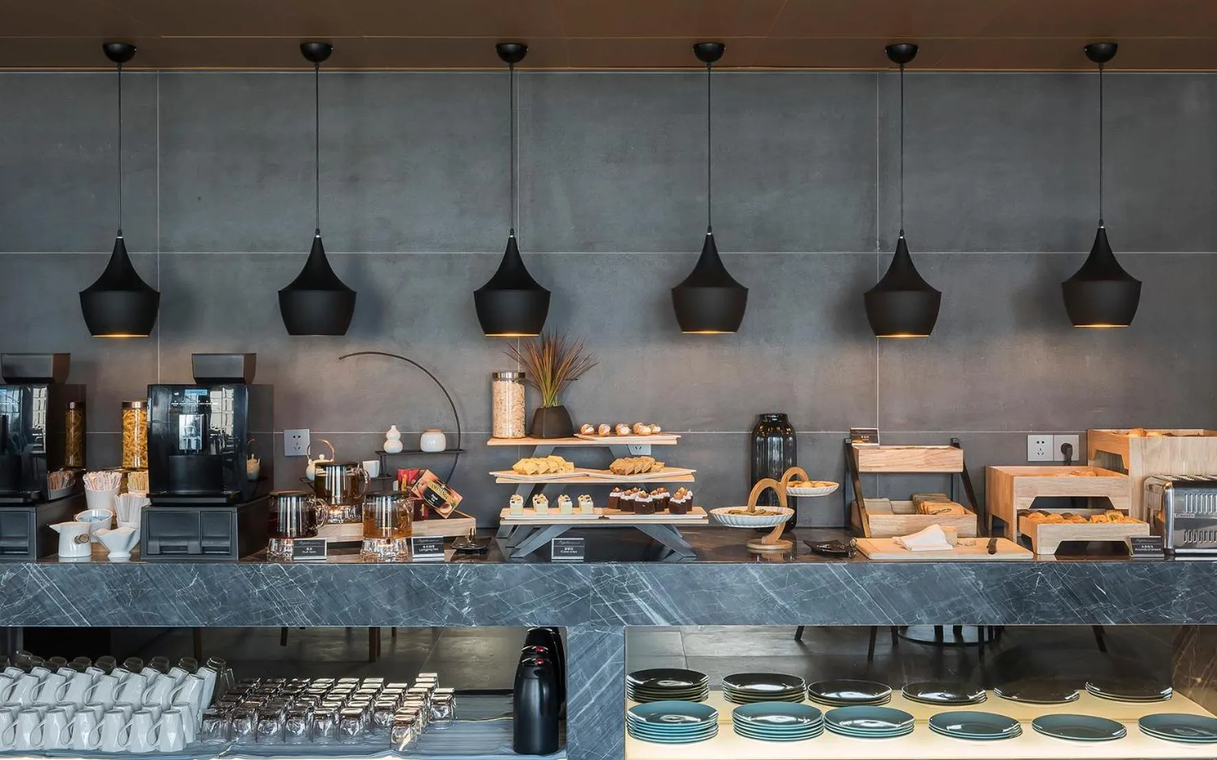 Restaurant/places to eat in Shanghai Pagoda INNO Hotel