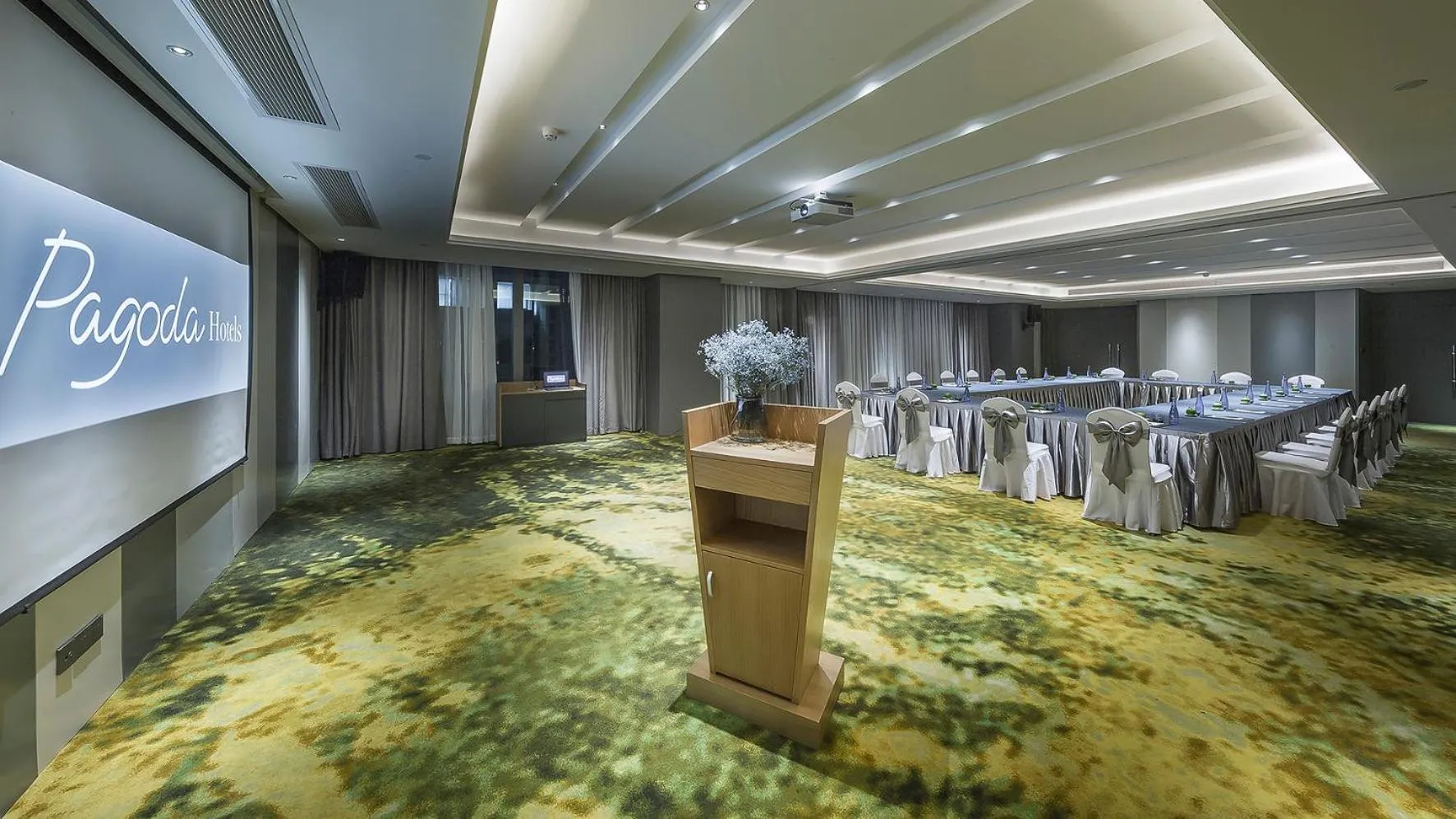 Meeting/conference room in Shanghai Pagoda INNO Hotel