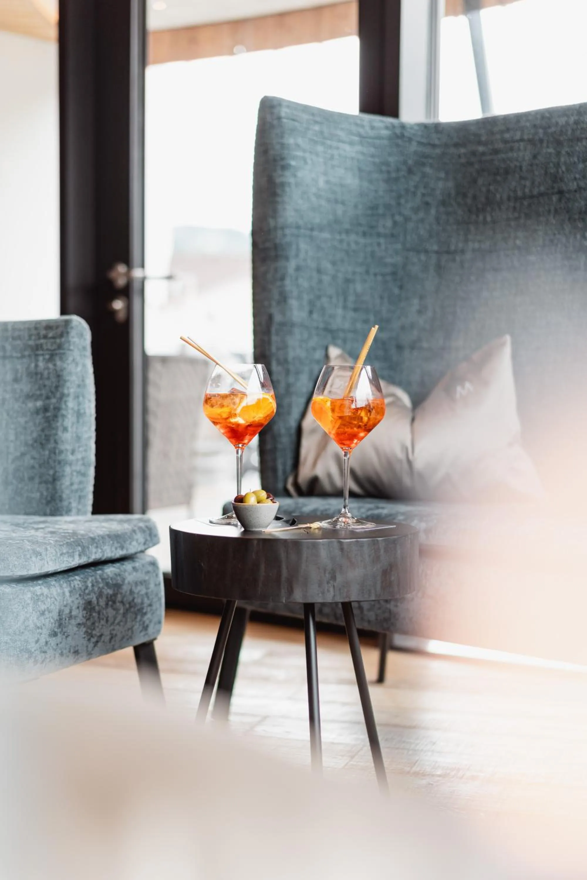 Lounge or bar in MONS suites wine passion