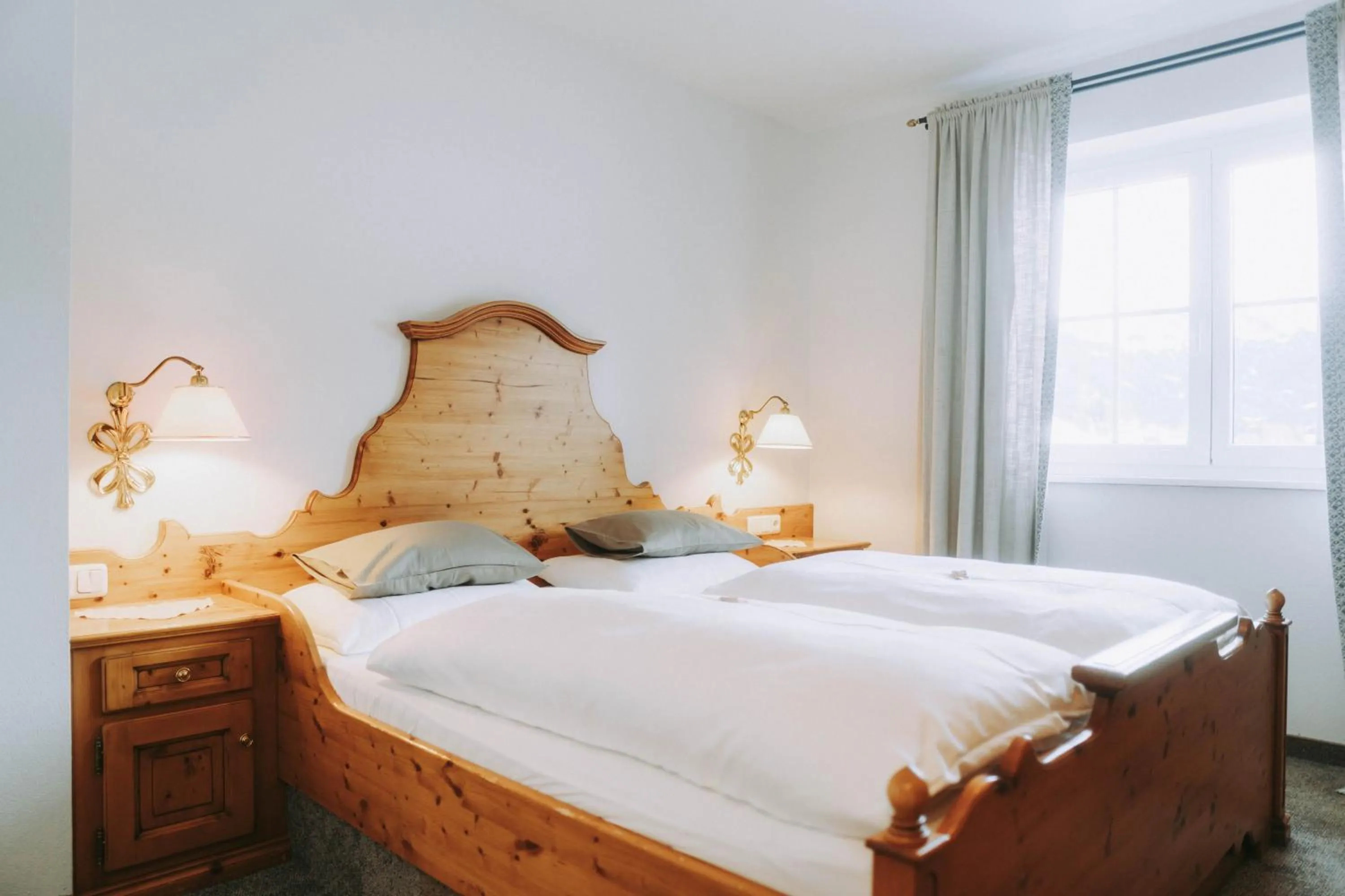 Bedroom, Bed in MONS suites wine passion