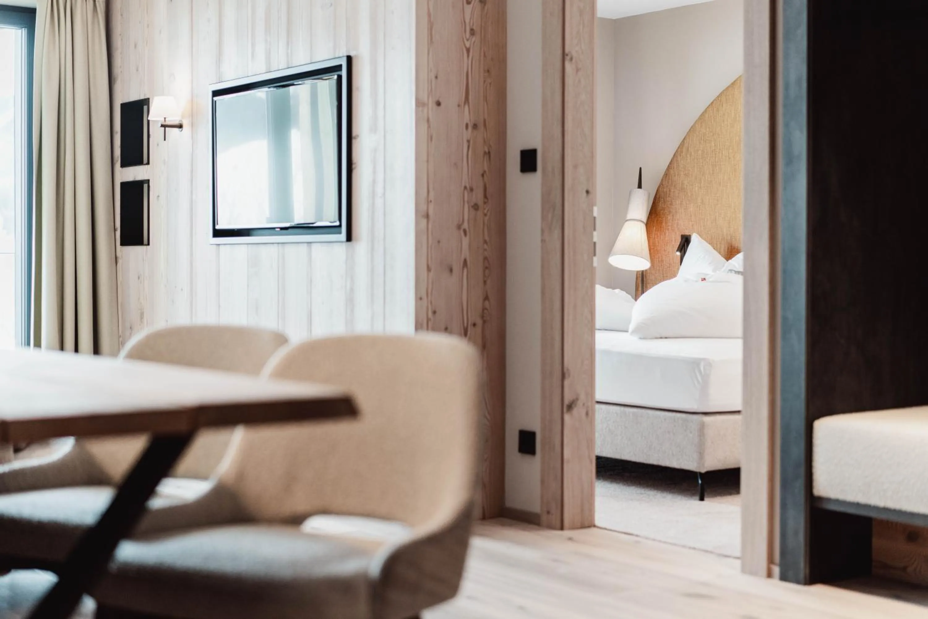 Photo of the whole room, Bed in MONS suites wine passion