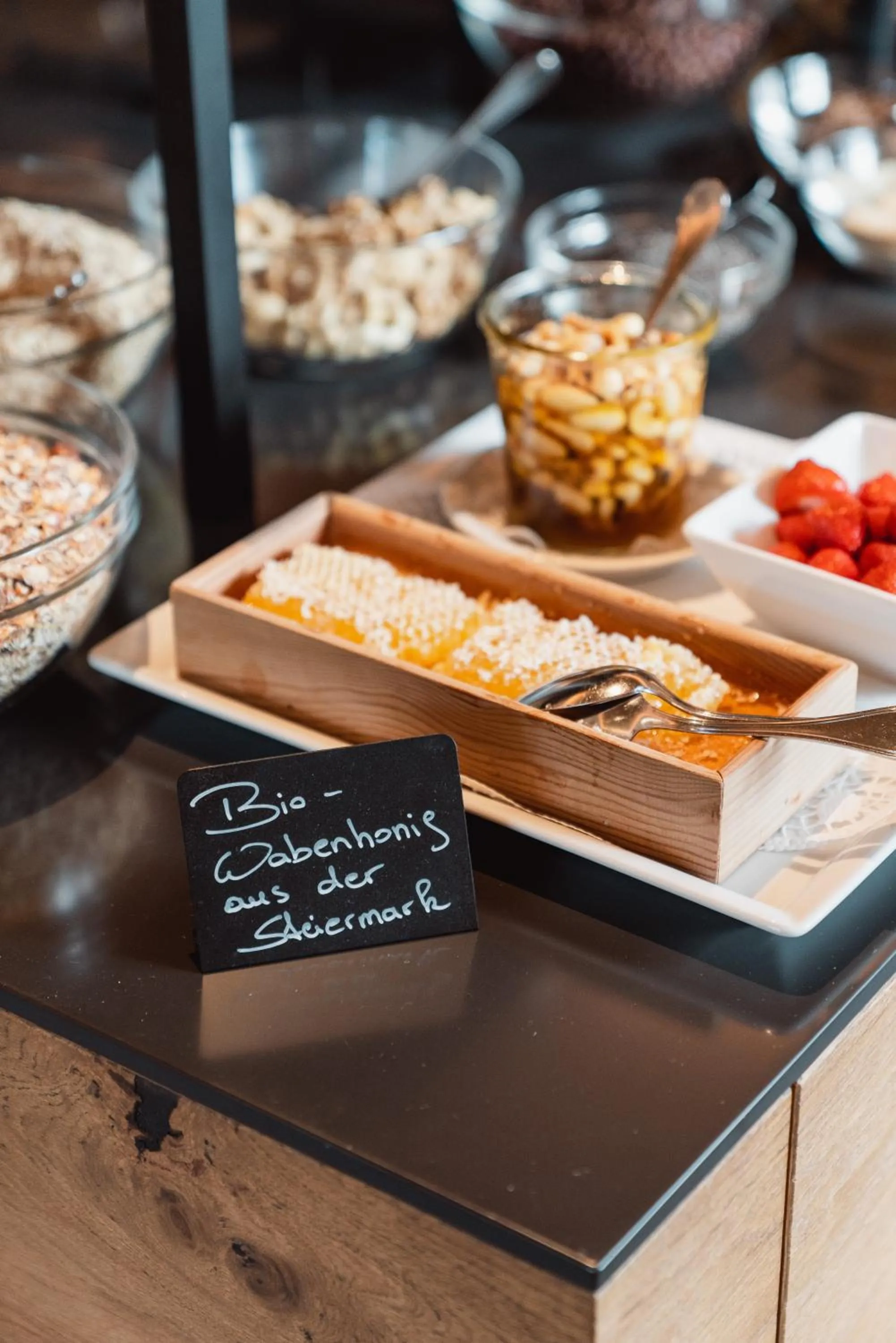 Breakfast in MONS suites wine passion