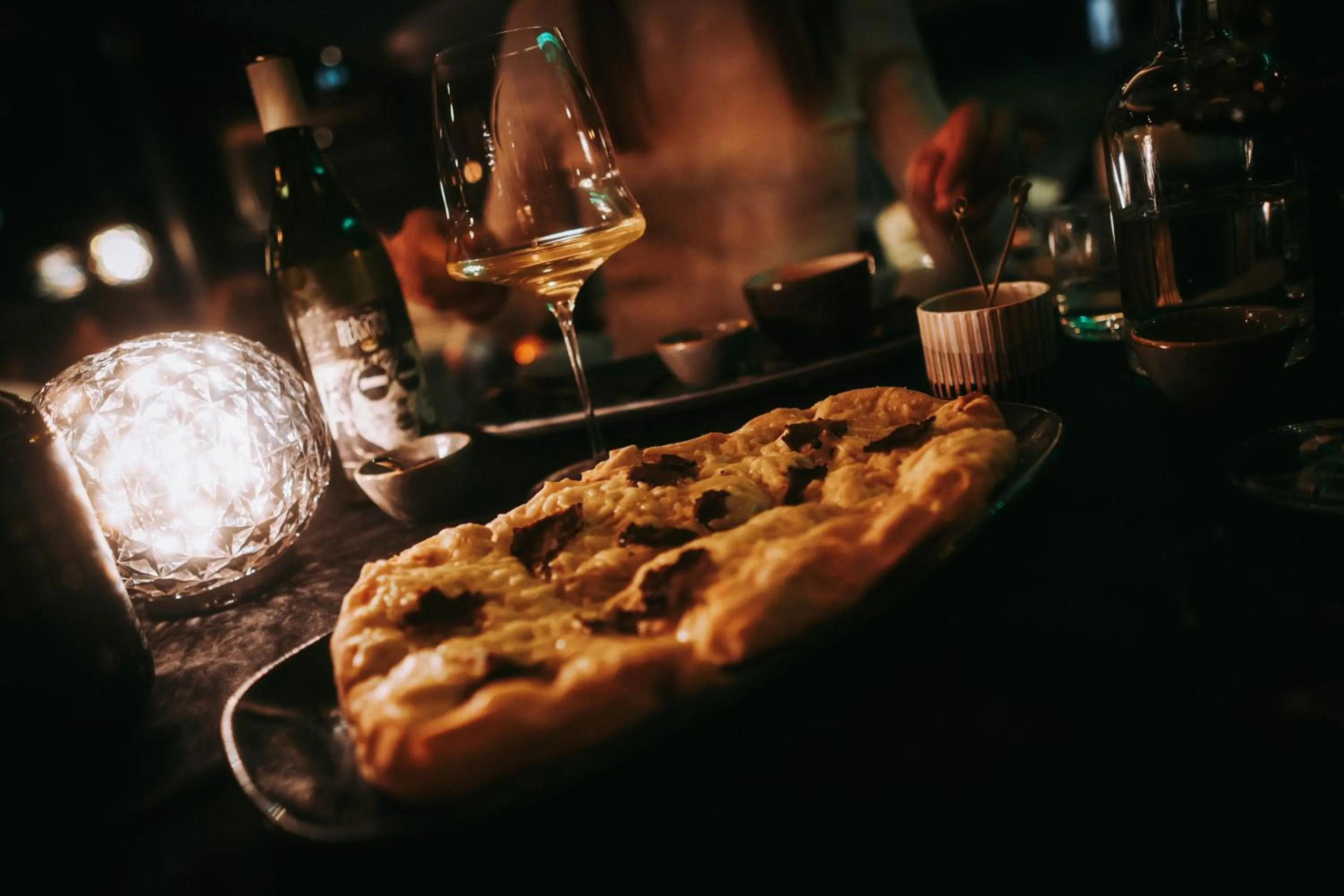 Restaurant/places to eat in MONS suites wine passion