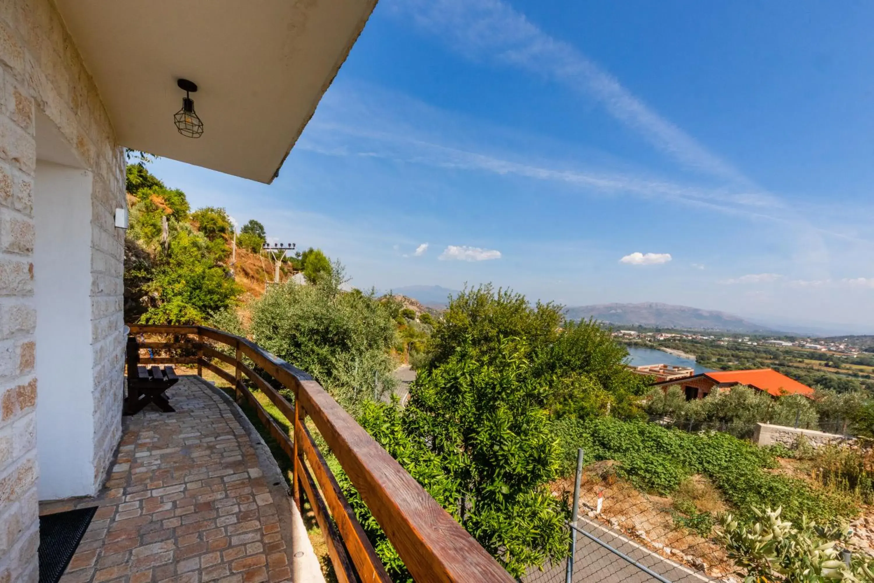 Apartment with Balcony in Hotel Grandpa's House Apartment with Balcony in Hotel Grandpa's House