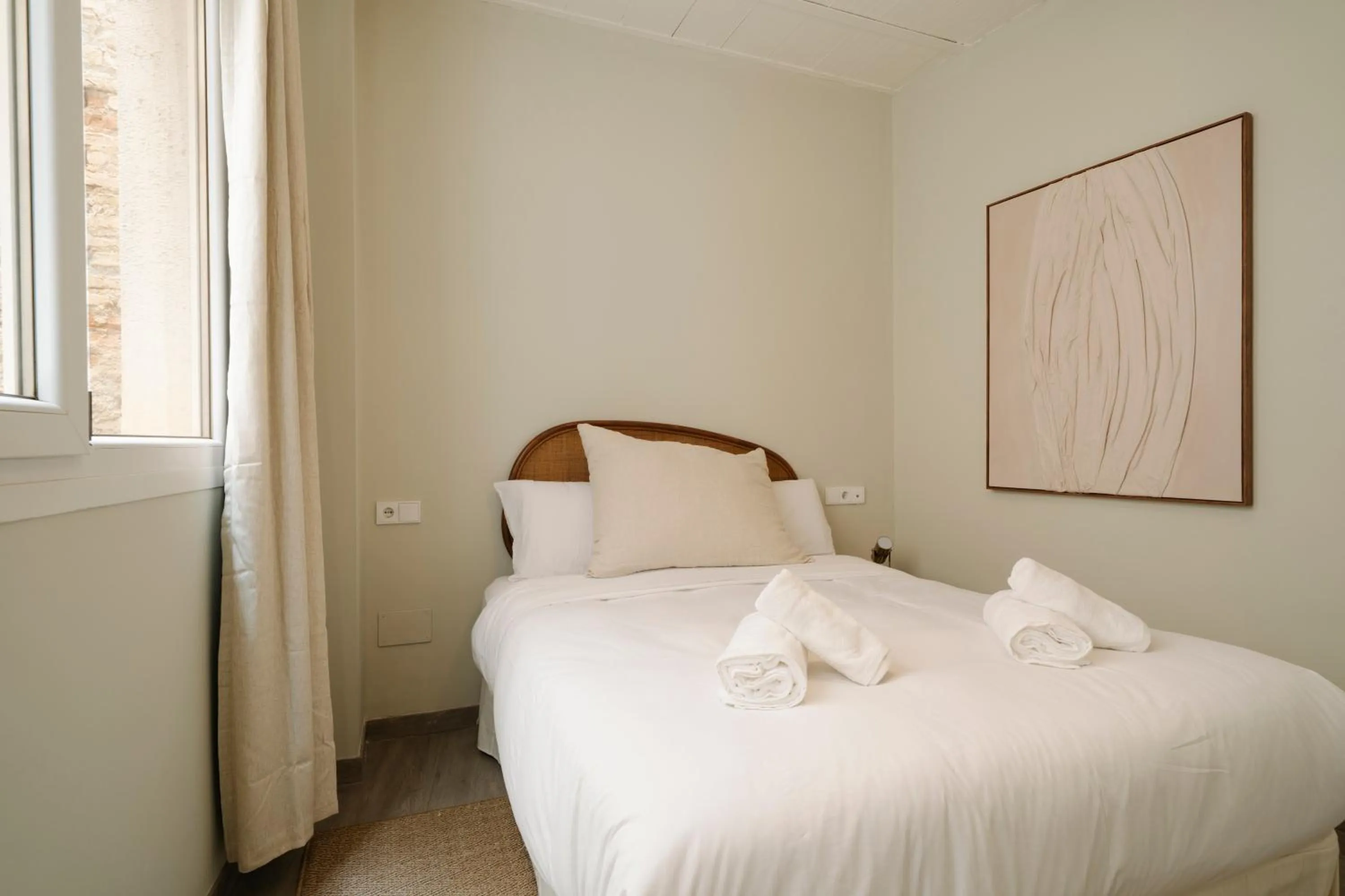 Bed in Cream Boutique Málaga