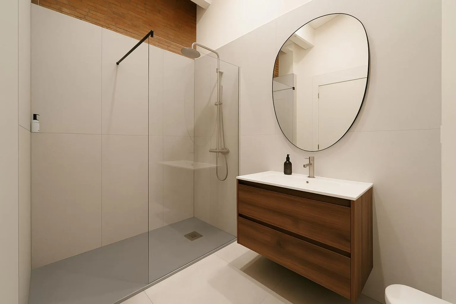 Bathroom in Cream Boutique Málaga