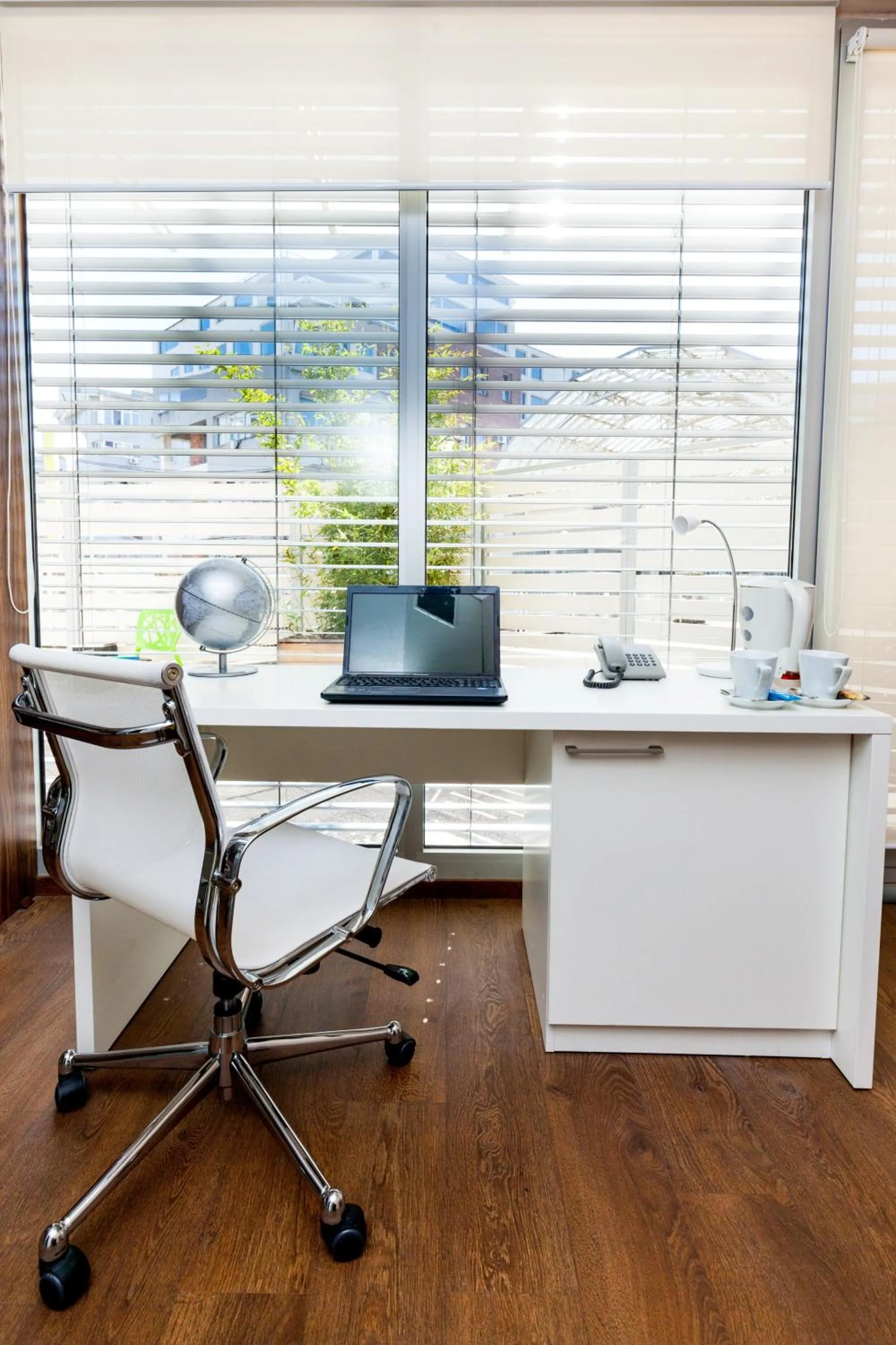 Spring in Adresa Suites