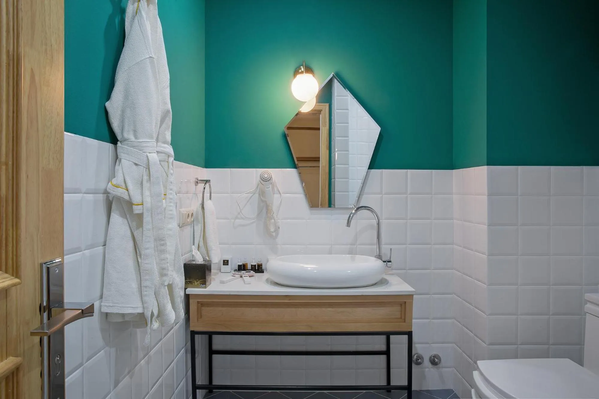 Bathroom in Folk Boutique Hotel