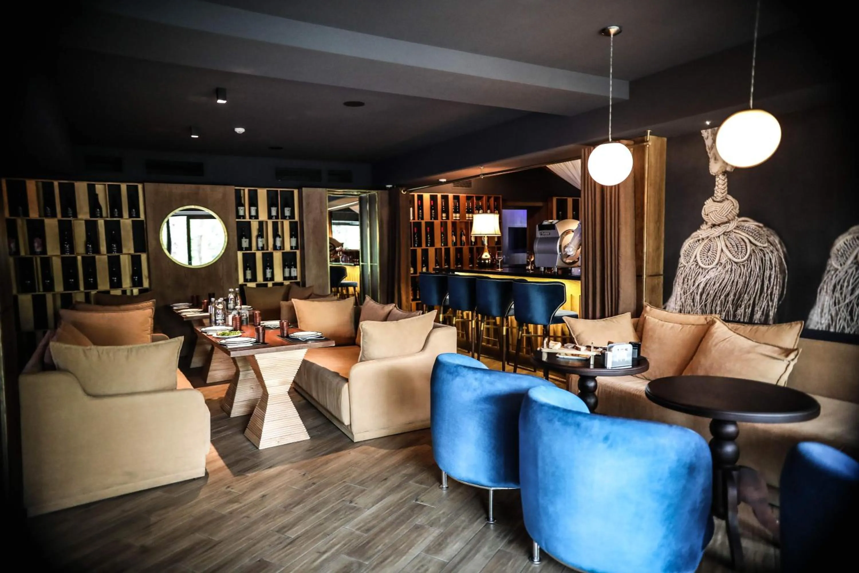 TV and multimedia in Folk Boutique Hotel